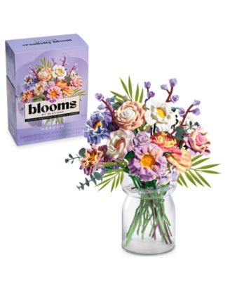 Blooms by Play-Doh Meadow Bouquet Kit, Ages 8+