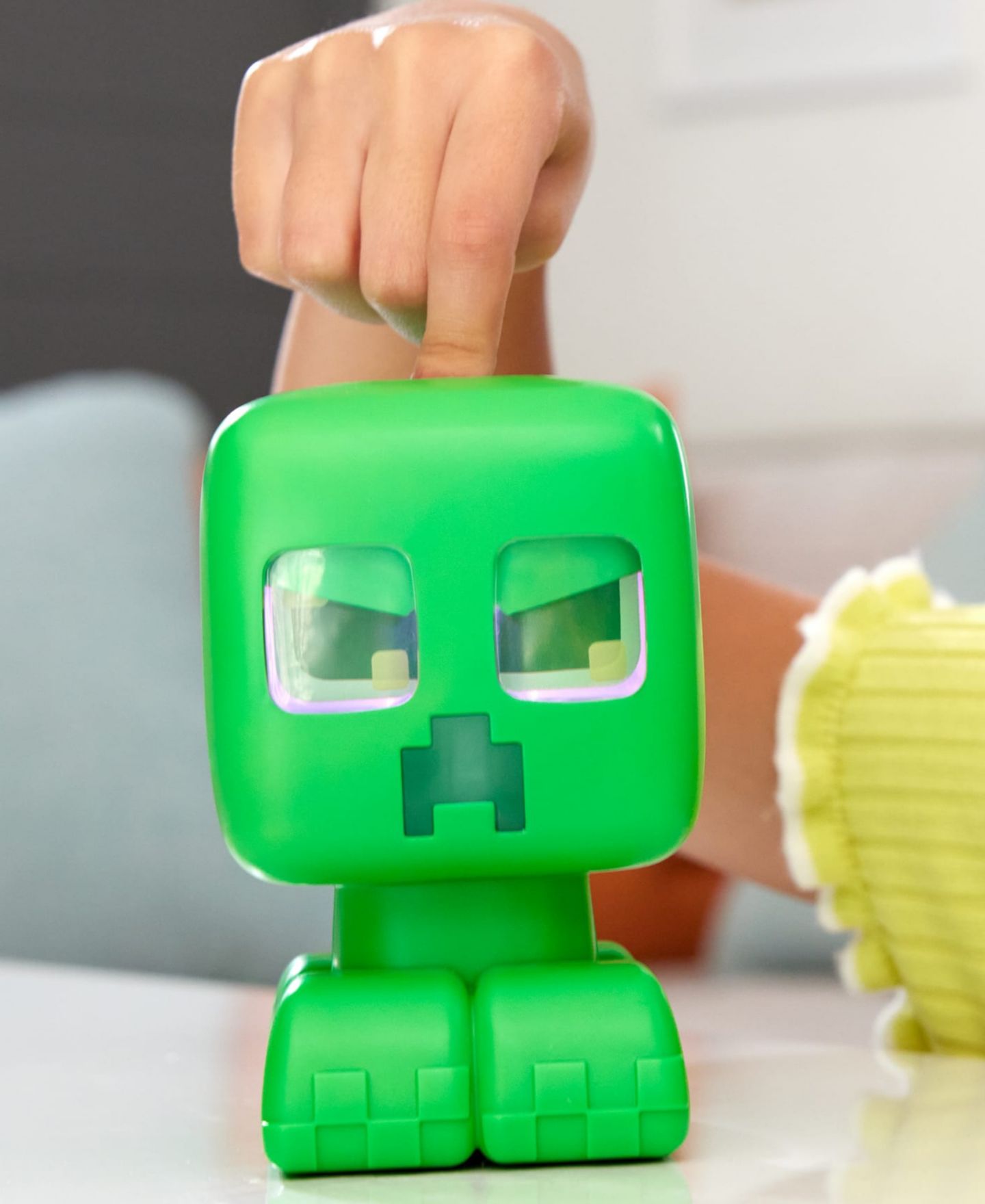 Интерактивная взрывающаяся фигурка Minecraft Creeper My Pet Creeper, от 6 лет — фото 2