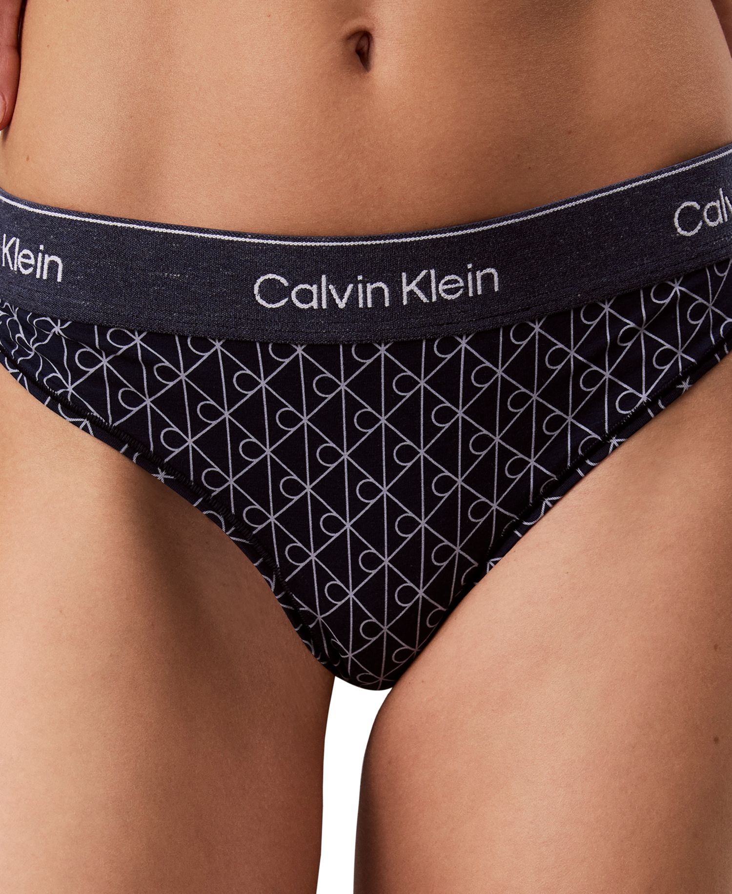 Icon Cotton-Modal Thong, QF9159