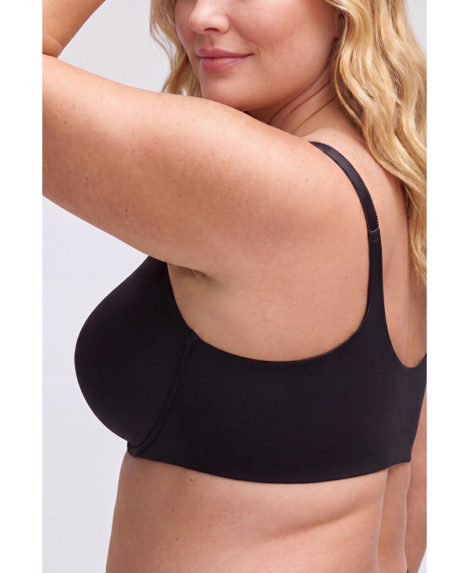 Plus Size Plunge Push-Up Underwire Bra