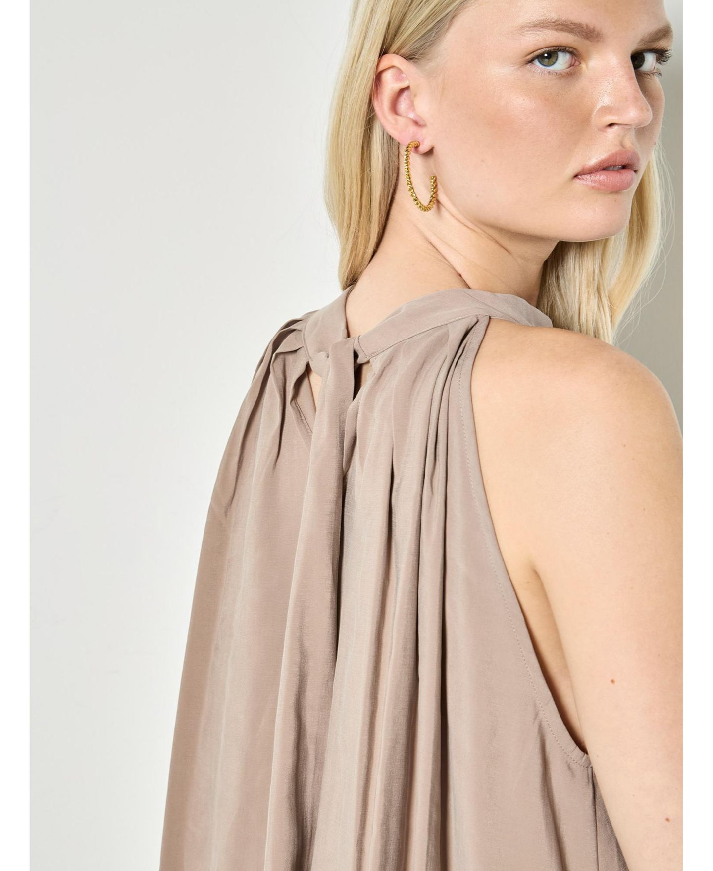 Женский топ Apricot Pleat Detail Tunic Top, цвет: Серо-бежевый — фото 4