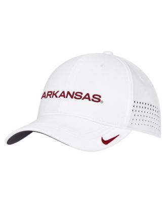 Men's White Arkansas Razorbacks 2026 On-Field AeroBill SwooshFlex Dri-FIT Hat