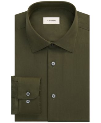 Men's Performance Wrinkle-Free Spread Collar Dress Shirt