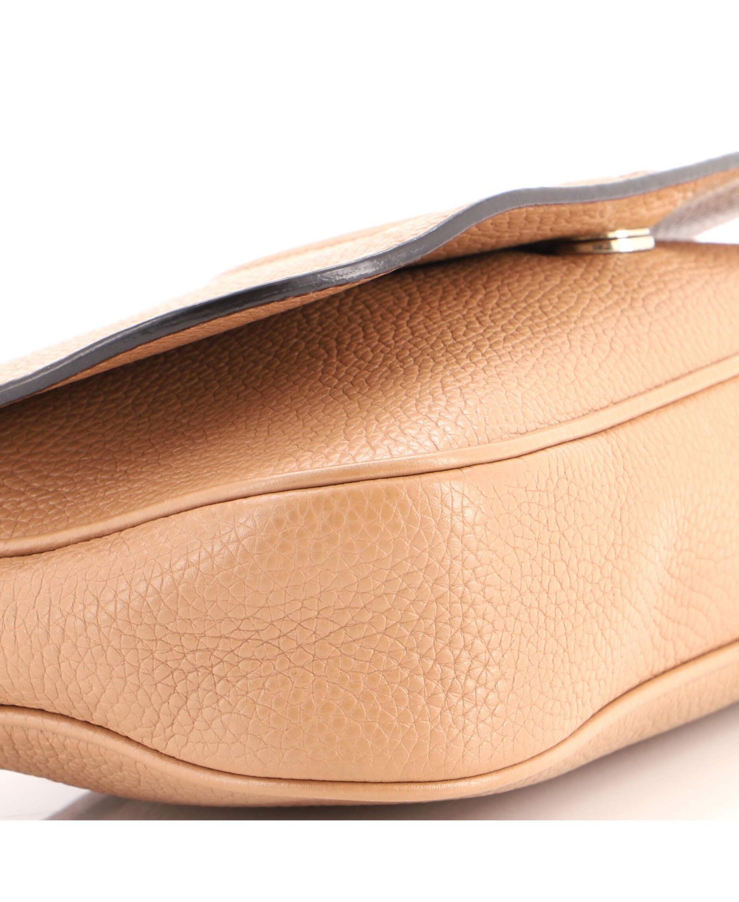 Medium Soho Chain Crossbody Bag Leather