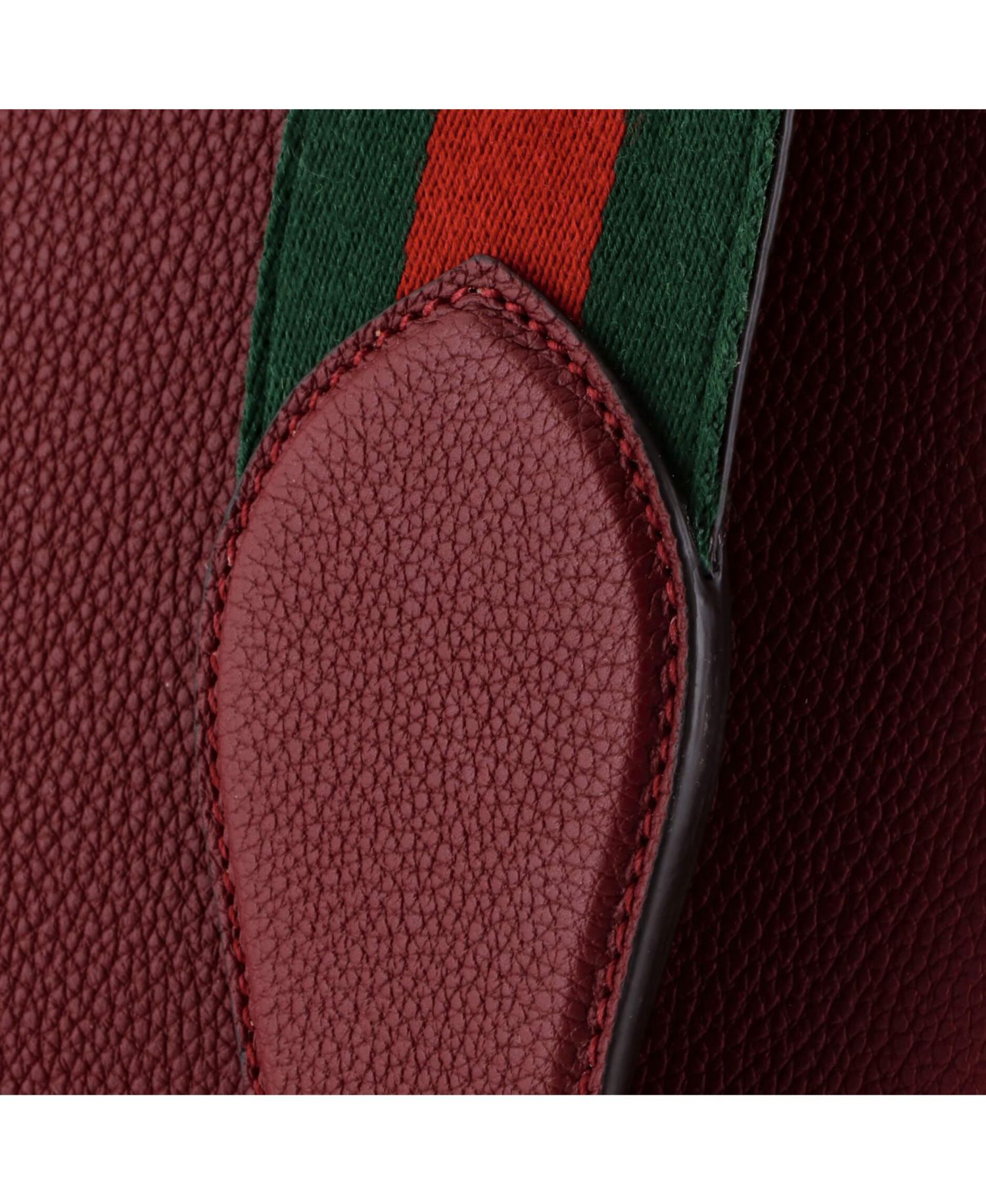 Medium B Shoulder Bag Leather