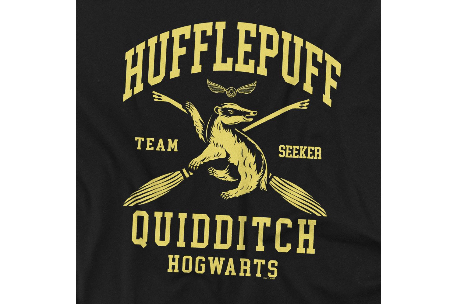 Men's Hufflepuff Quidditch Arch Crewneck Sweatshirt