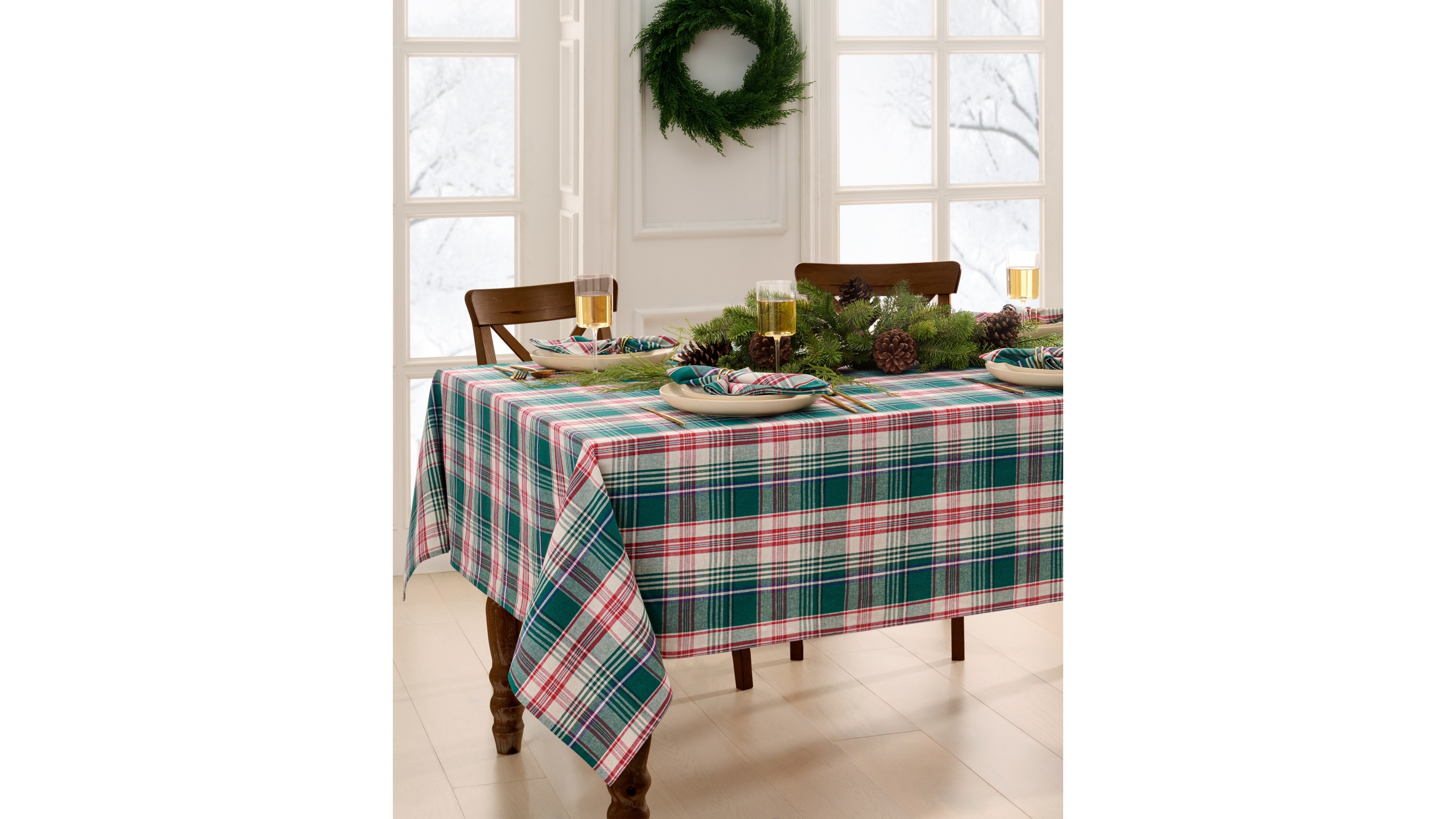 Elrene Holiday Fireside Plaid Tablecloth, 60" x 120"