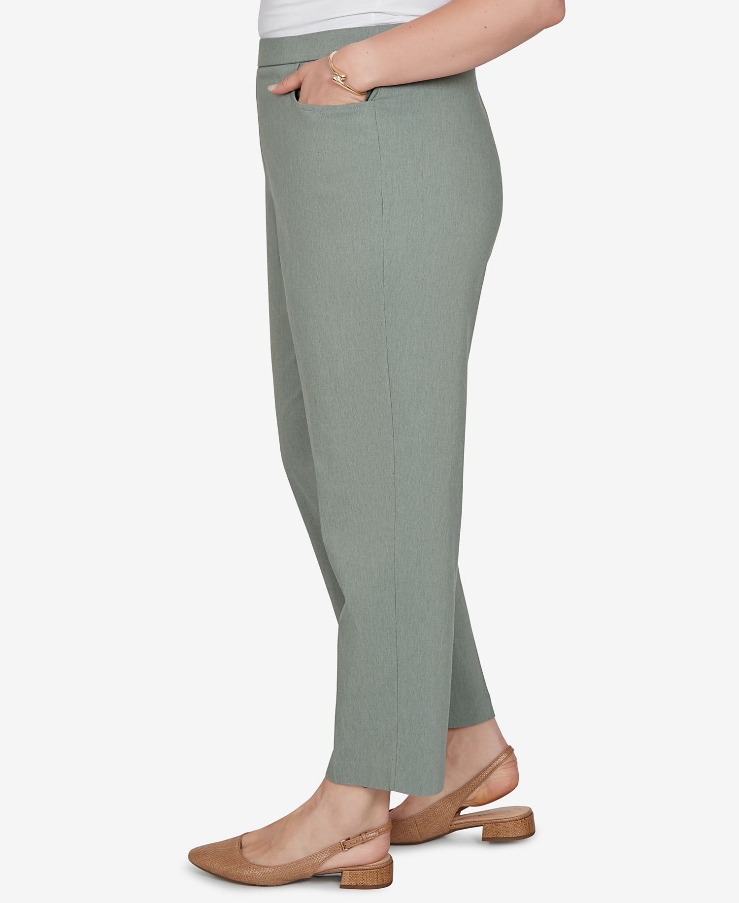 Women's Plus Size Pull-On Mid-Rise Cropped & Ankle Pants