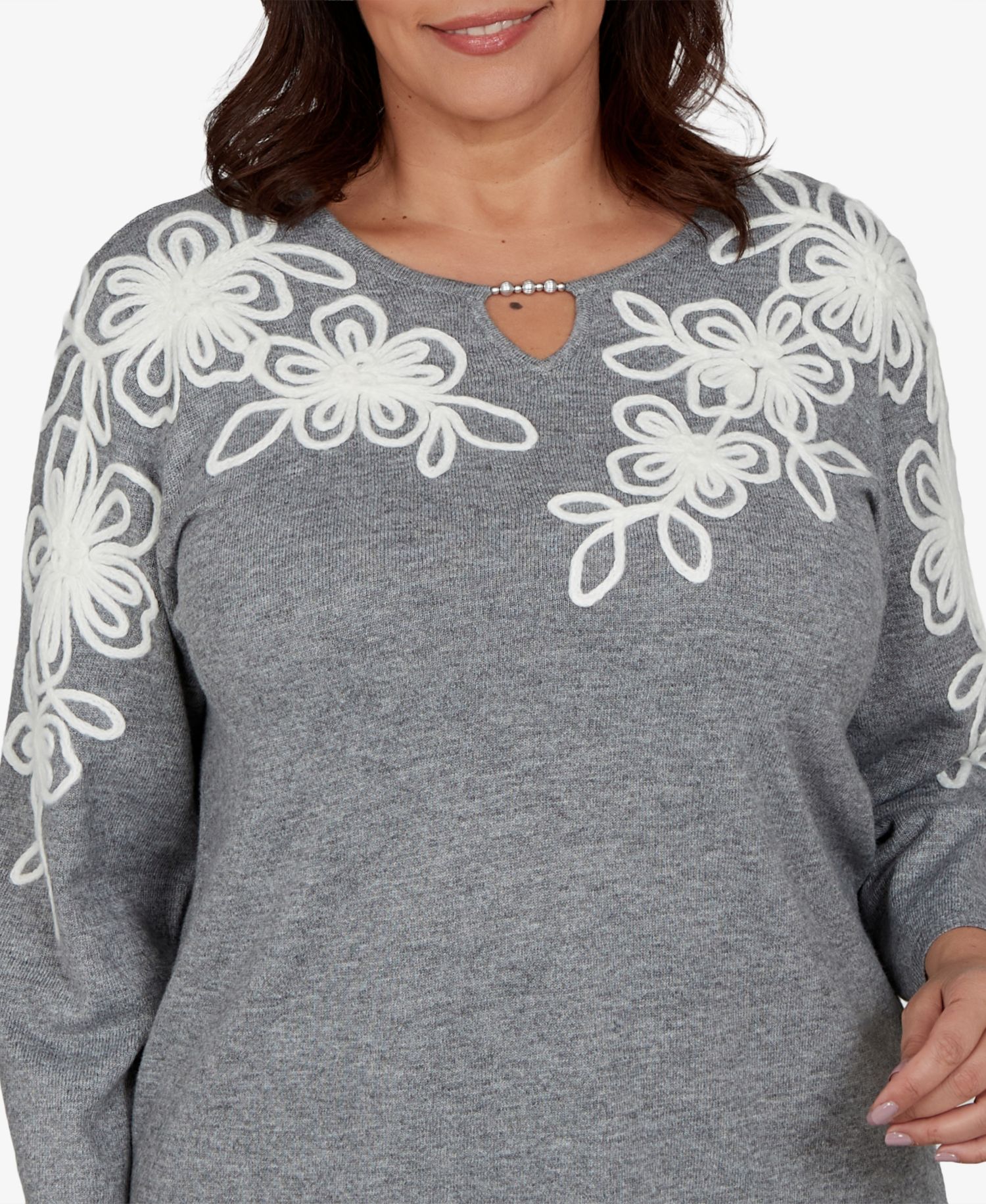 Plus Size 3/4-Sleeve Keyhole Neck Floral Embroidery Sweater