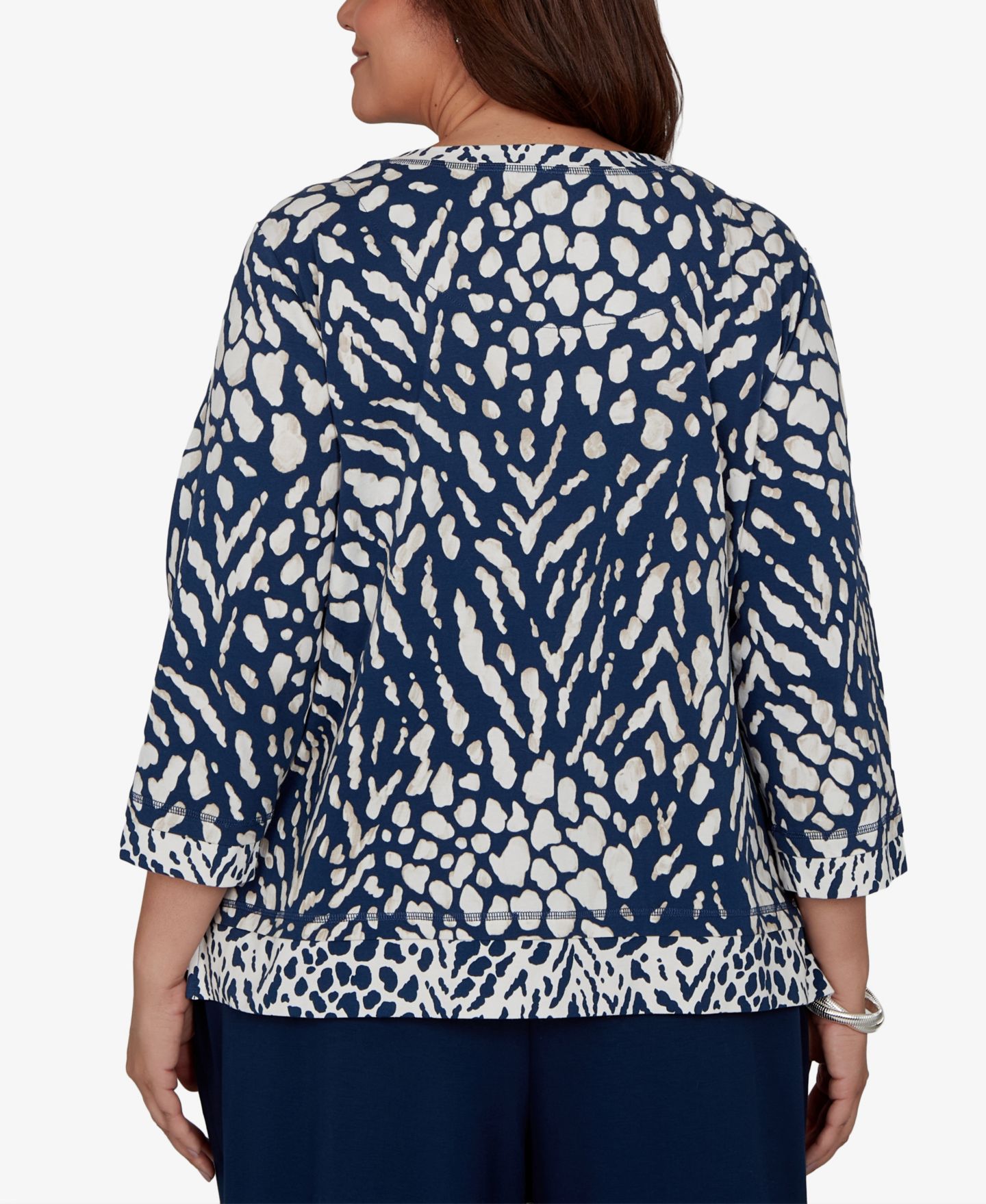 Женская футболка Alfred Dunner Plus Size 3/4-Sleeve Cotton-Blend with Pockets, цвет: Чернильный — фото 6