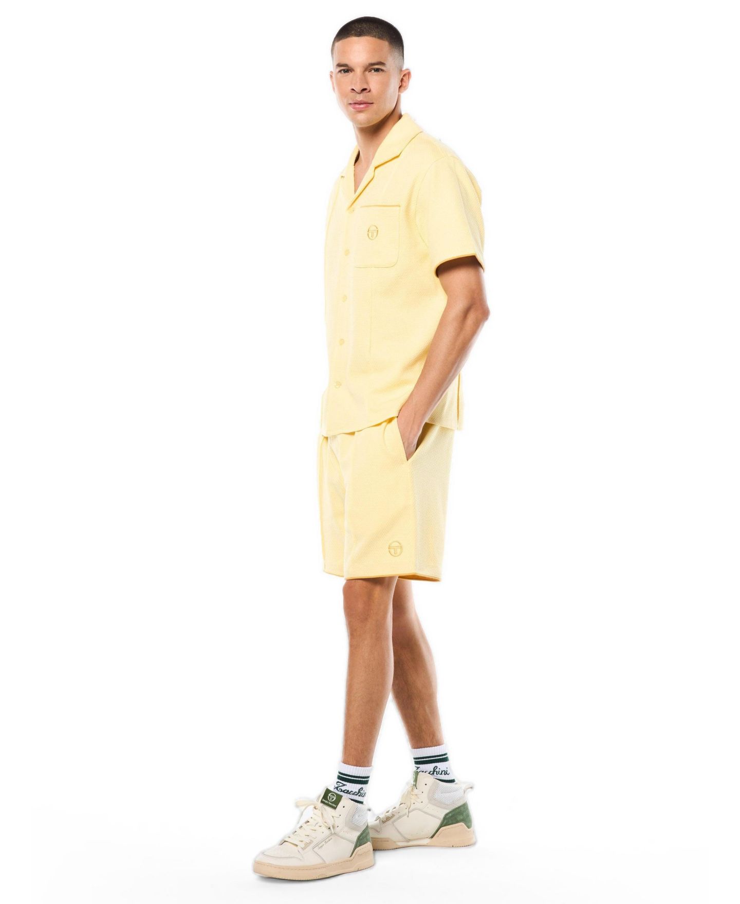 Мужская рубашка Sergio Tacchini Rilssasto Cabana Camp-Collar Short-Sleeve Resort, цвет: Лимонный — фото 3