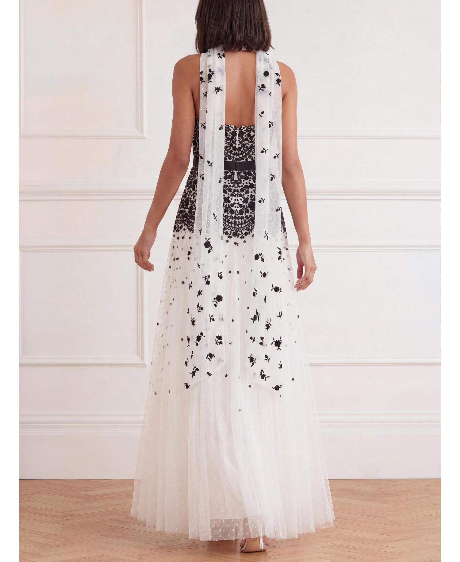 Women's Strapless Lace Ball Gown