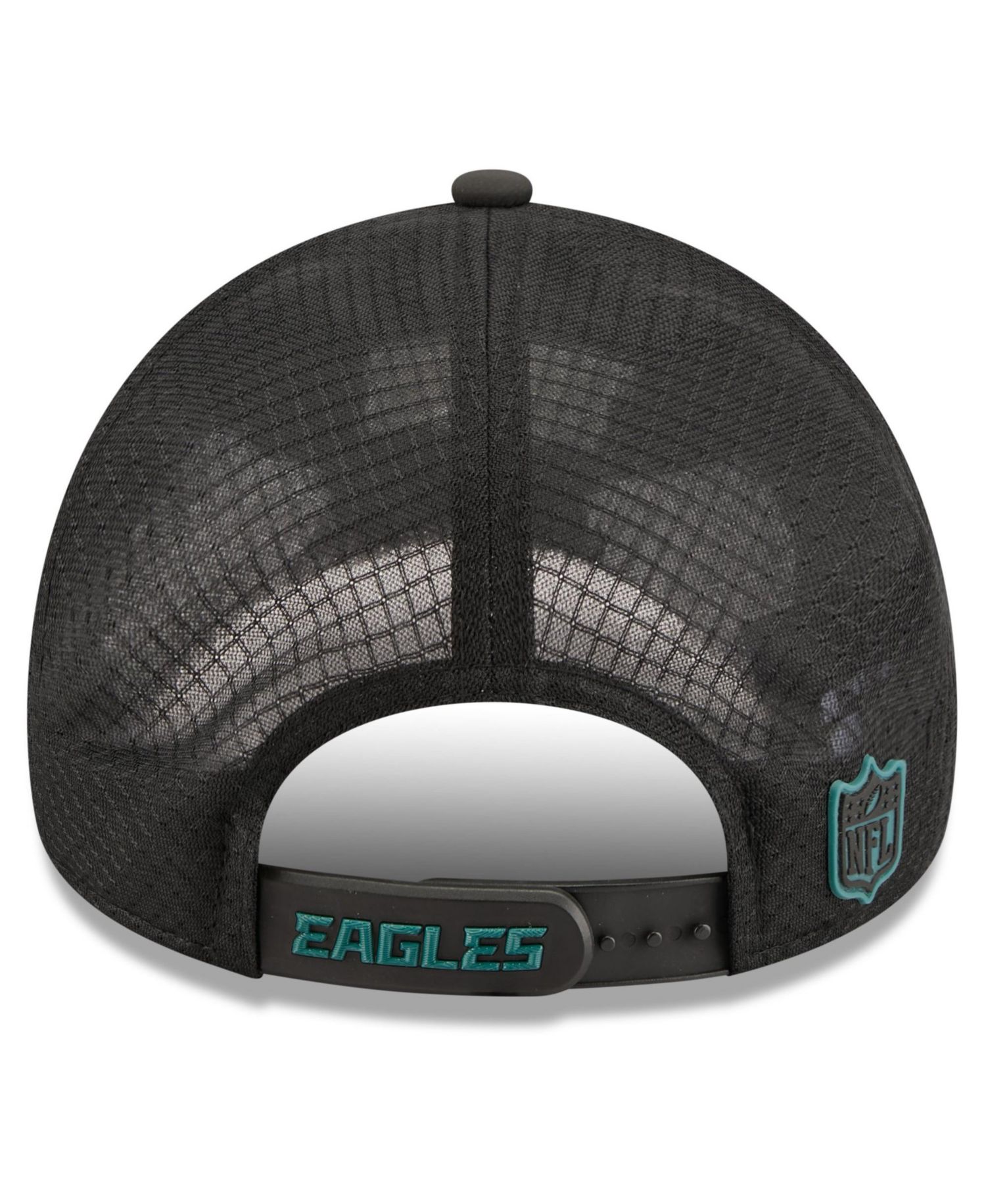 Men's Black Philadelphia Eagles 2026 Sideline Apex 9FORTY Adjustable Trucker Hat