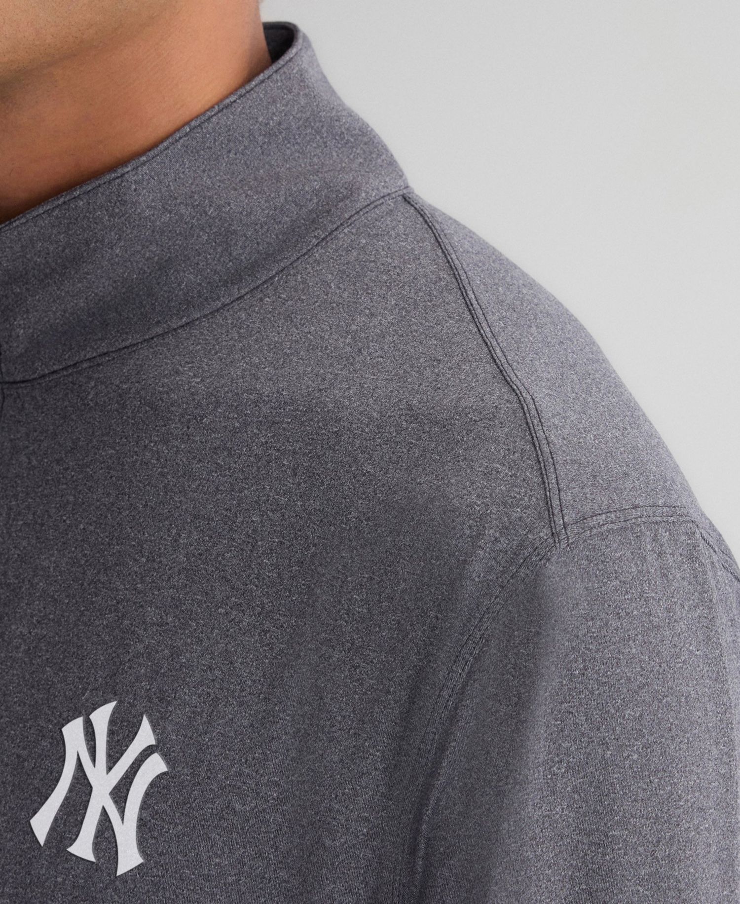 Men's Charcoal New York Yankees Clutch Quarter-Zip Pullover Sweatshirt