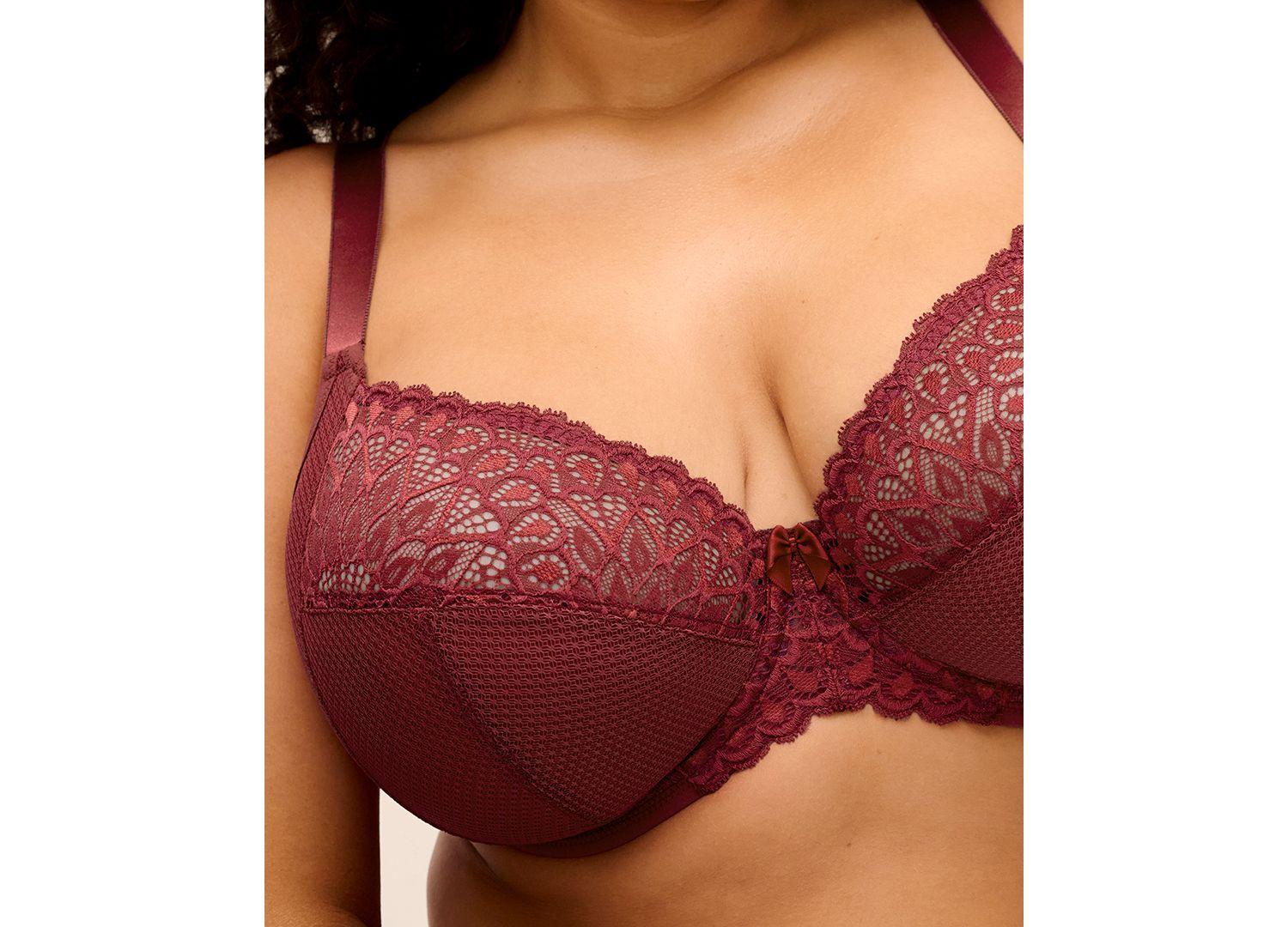 Tiernie Plus Size Plunge Bra EL303334