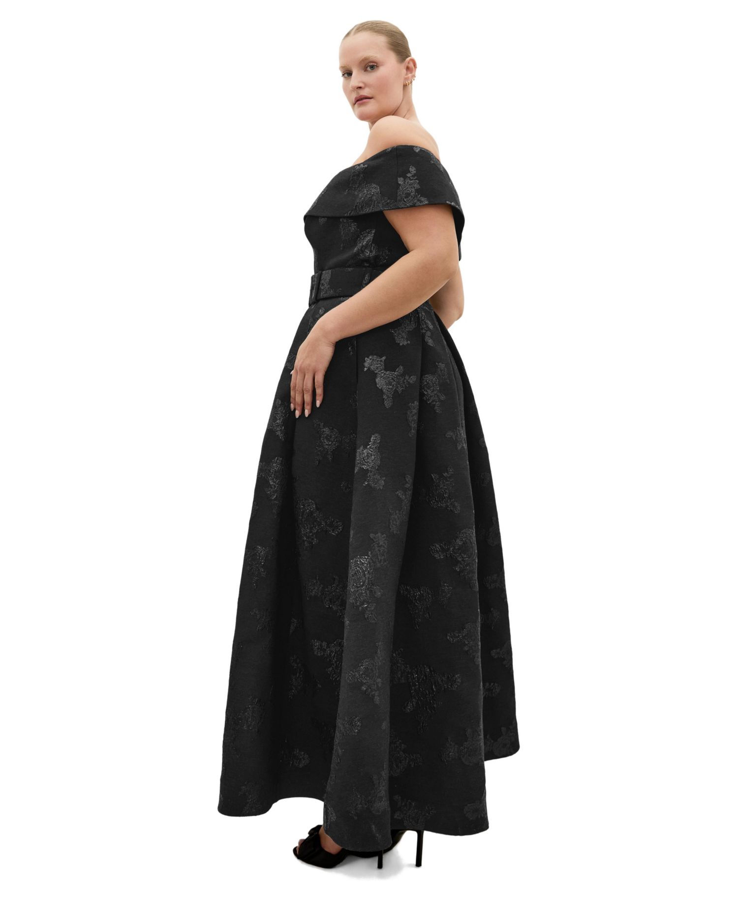 Plus Size High Status Jacquard Gown
