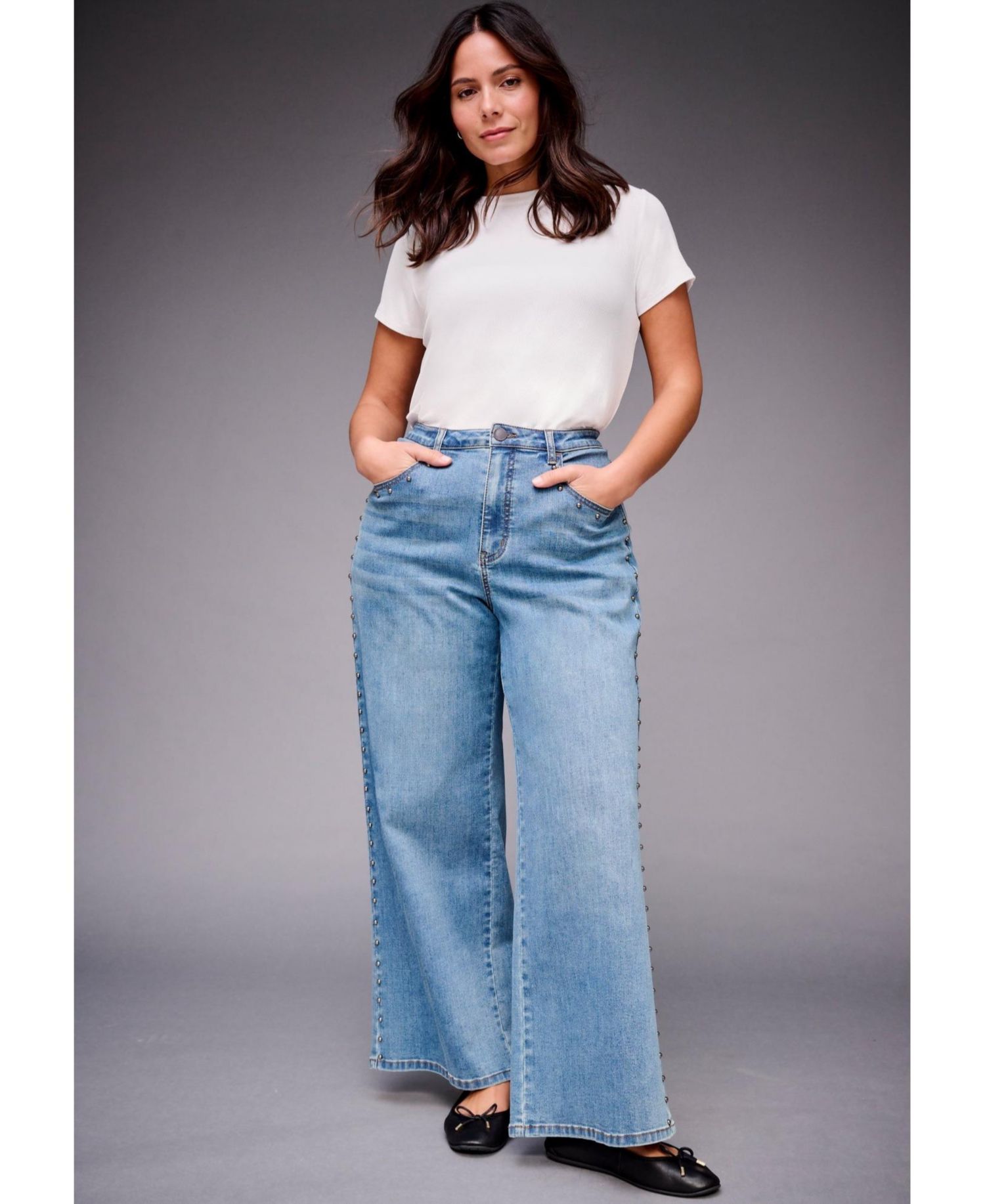 Women's Plus Size Studded Wide Leg Jean
