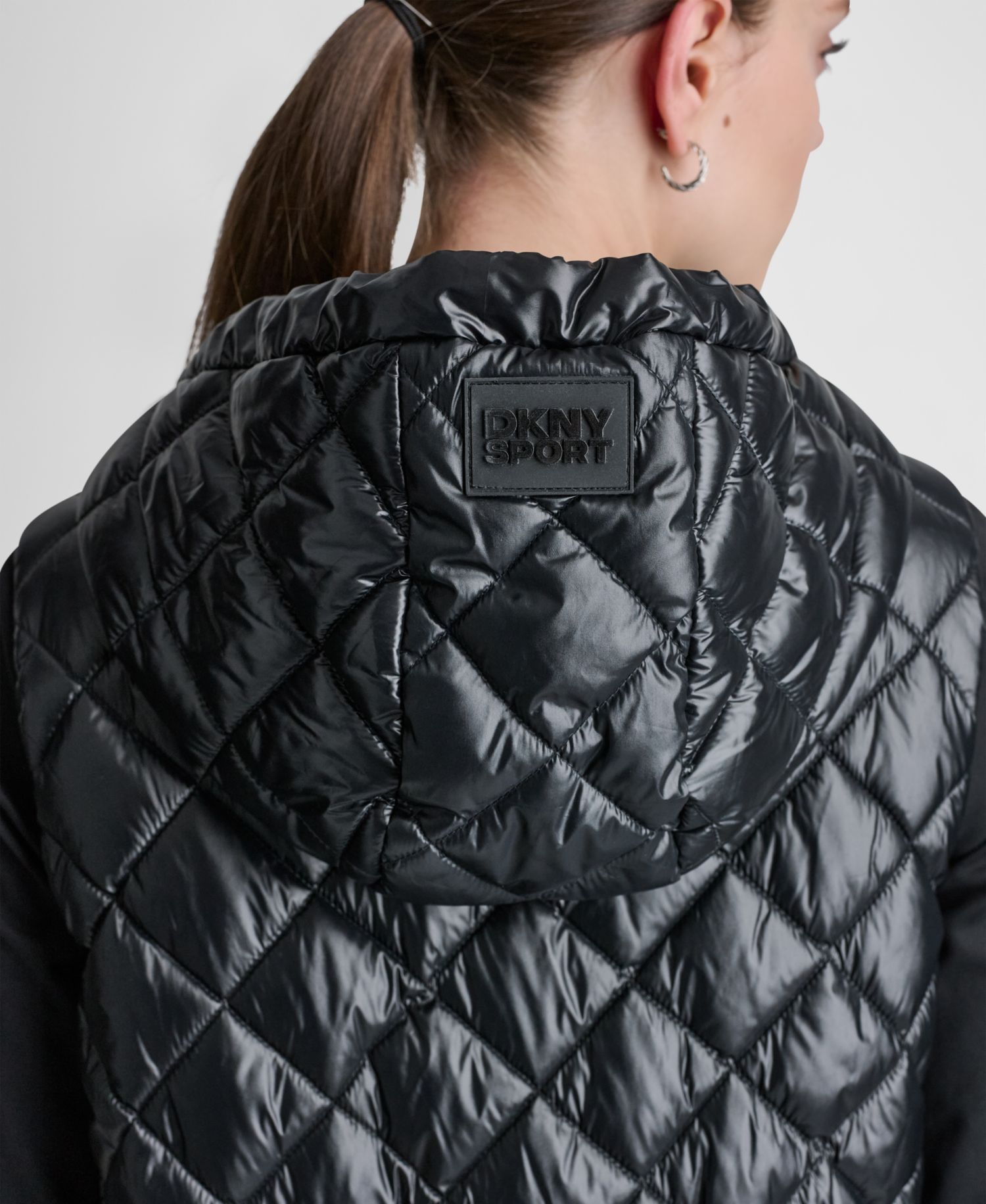 Women's Hooded Diamond Quilt Vest