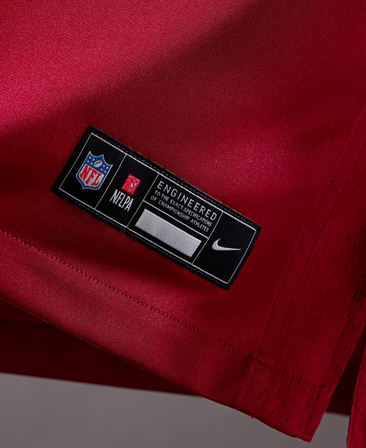 Nike Men's J Reaves 39 V-Neck Relaxed Fit Jersey