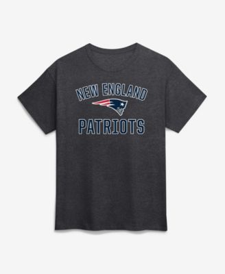 Men's New England Patriots Arch Victory Graphic T-Shirt