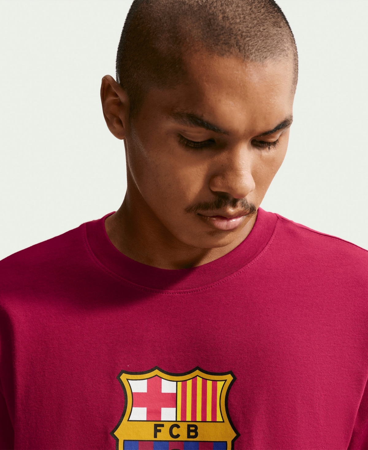 Nike Men's Barcelona Crewneck T-Shirt