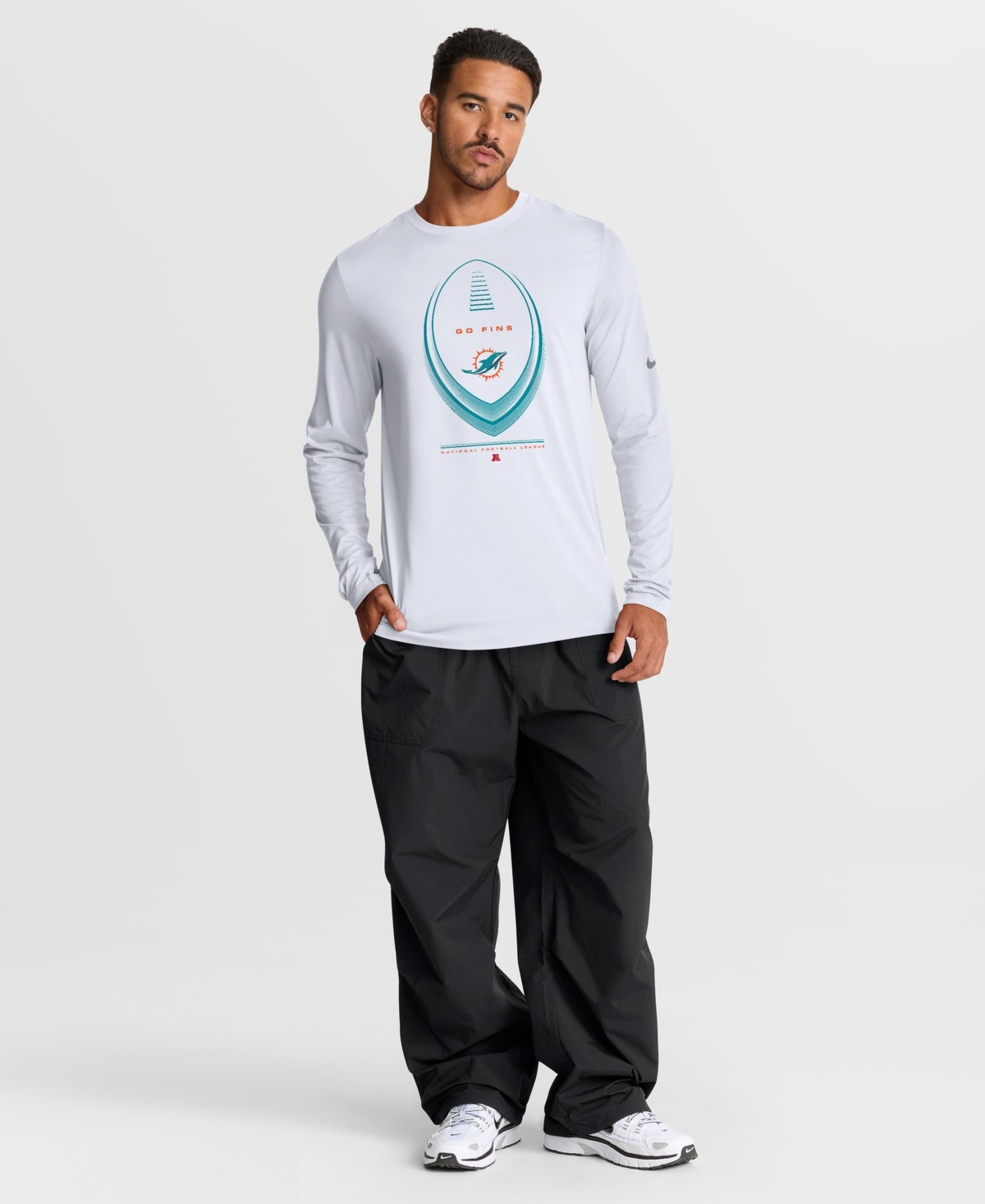 Nike Men's Miami Dolphins Legend Icon Crewneck Long-Sleeve T-Shirt