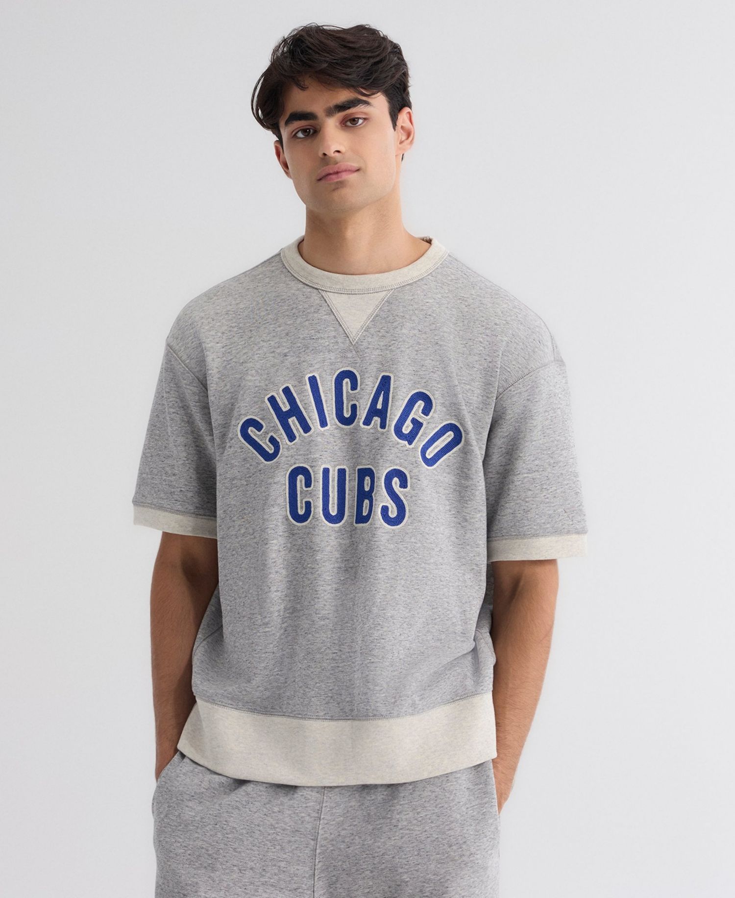 Men's Chicago Cubs Iconic Terry Short-Sleeve Sweatshirt