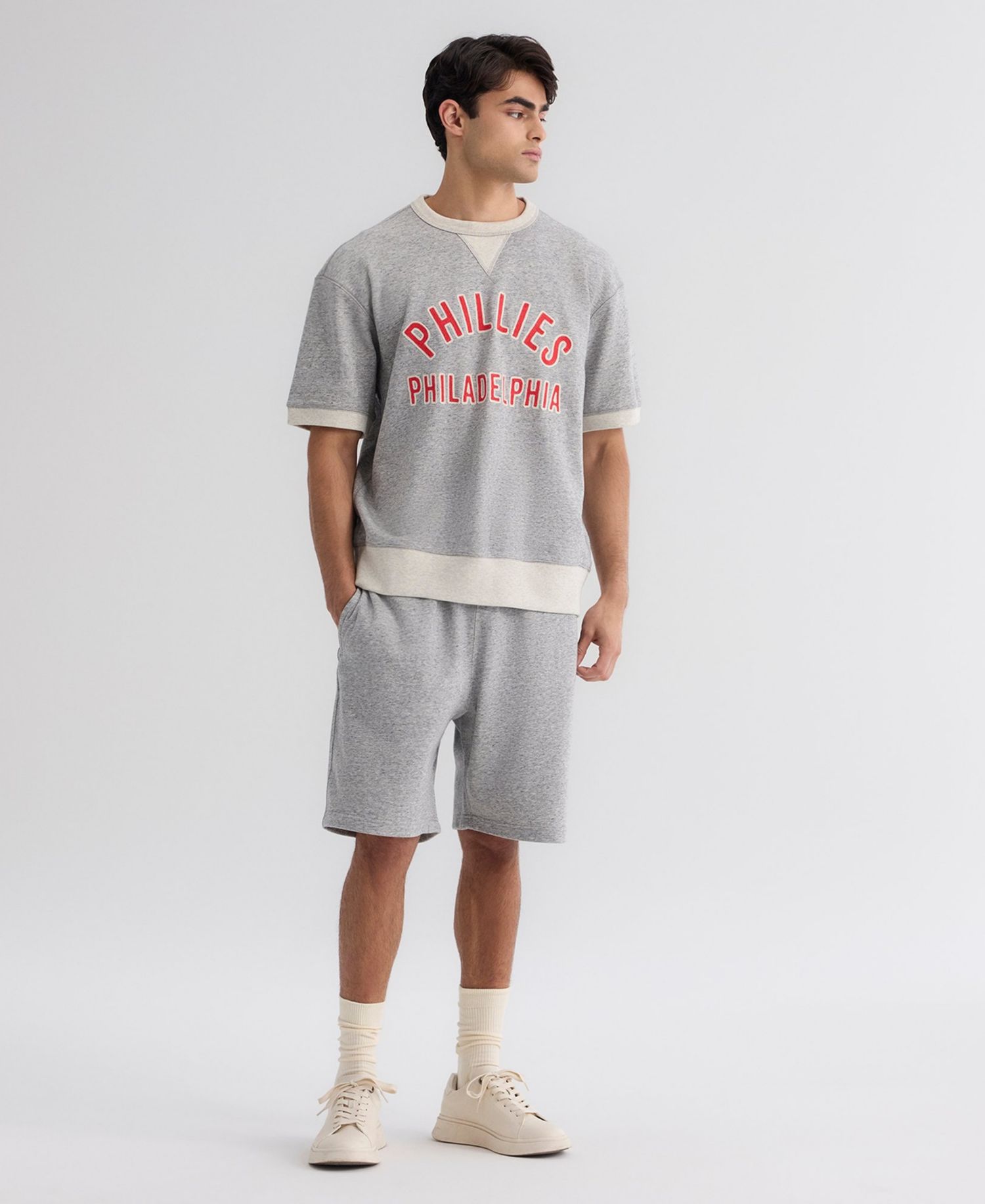 Men's Philadelphia Phillies Iconic Collection Relaxed-Fit Short-Sleeve Sweatshirt