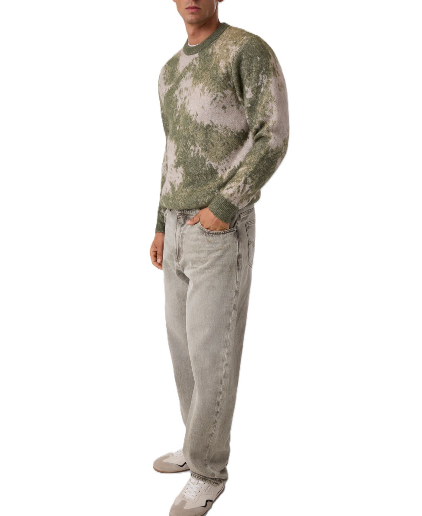 Мужской свитер GUESS Nevil Abstract Jacquard Crewneck, цвет: Зелёный — фото 2