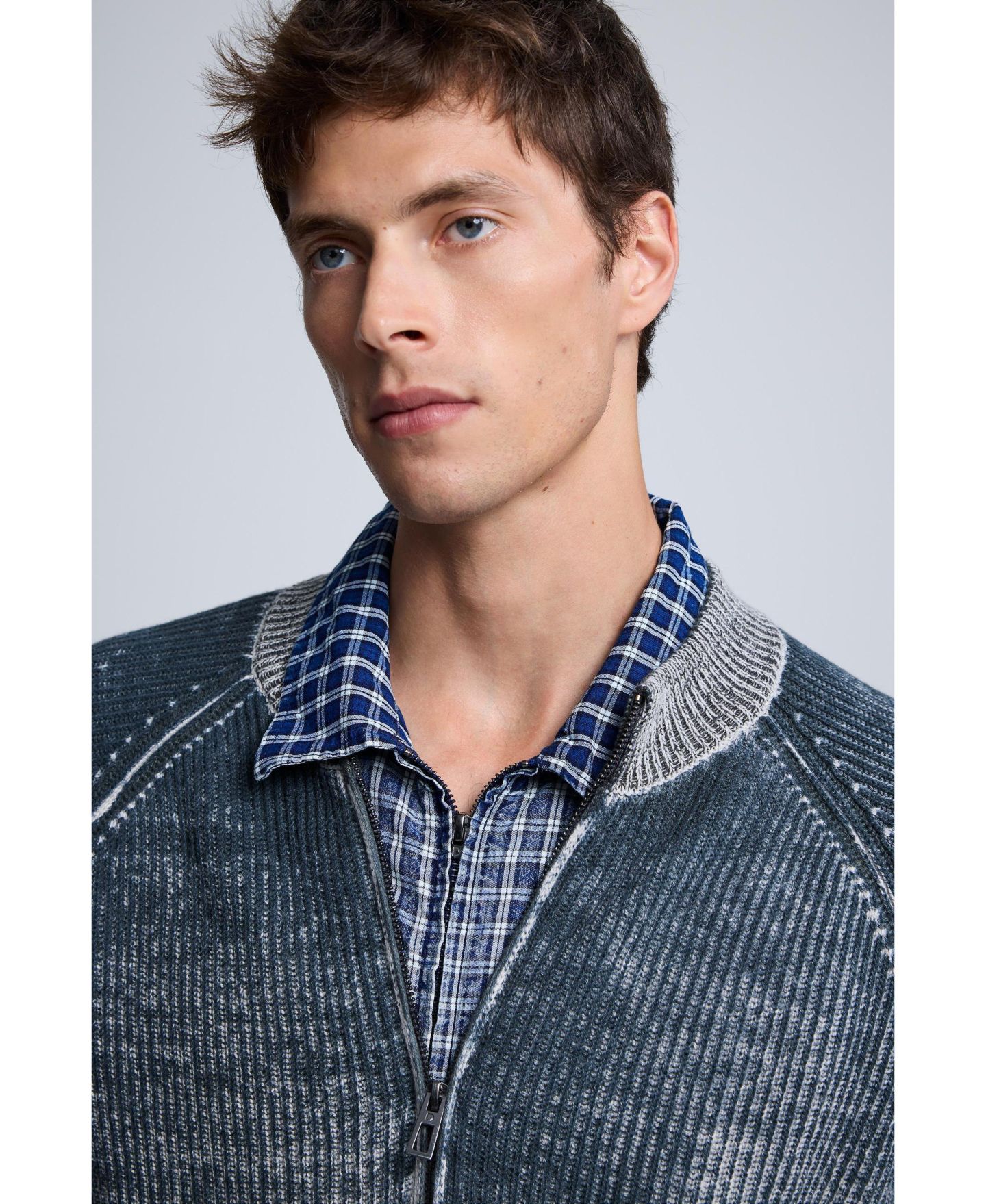 Мужская куртка Desigual Gradient Jacquard Full-Zip High-Neck Thick-Knit, цвет: Чёрный — фото 5