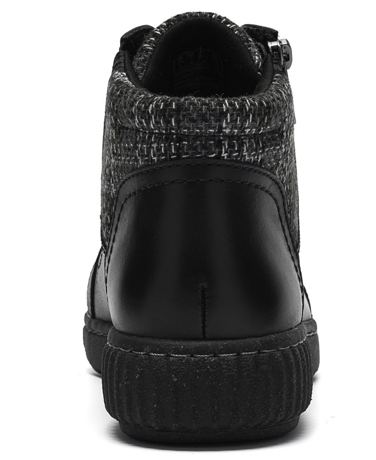 Clarks Women's Caroline Fiana Round Toe Booties