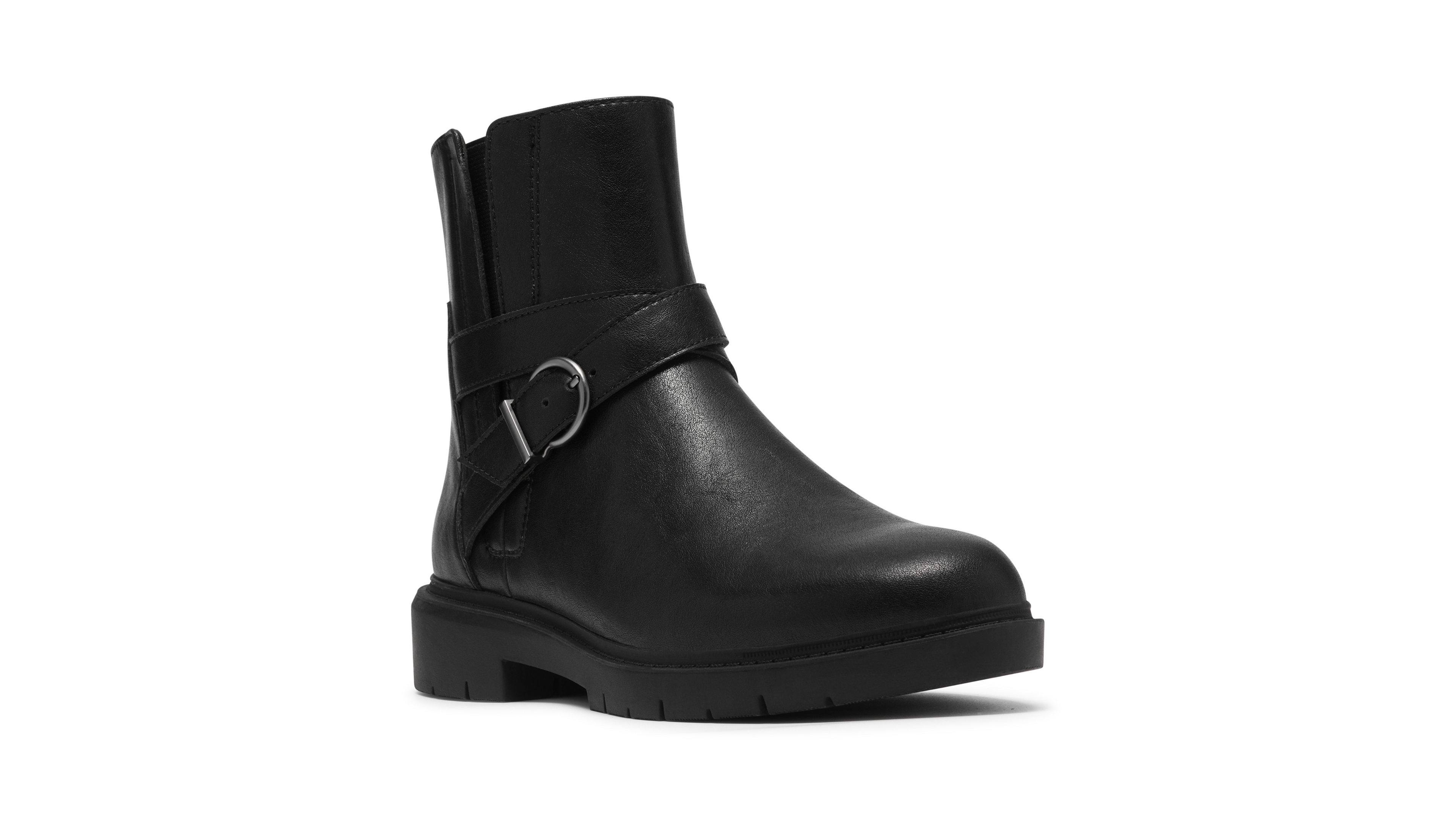 Clarks Women's Westlynn Lux Round Toe Booties