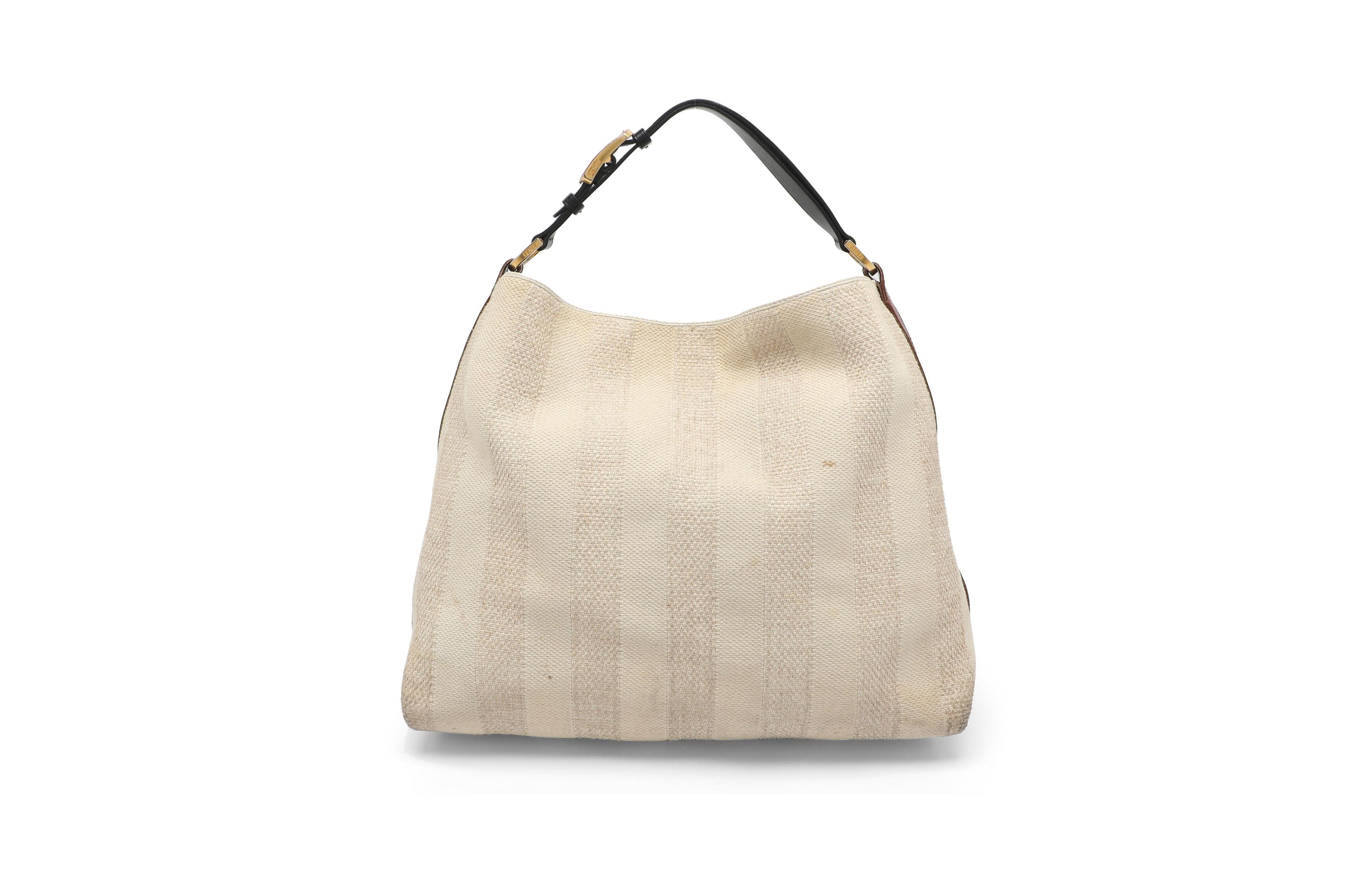 Pre-Owned Fendi Canvas Shoulder Bag