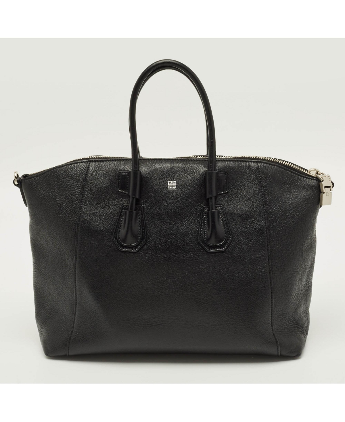 Pre-Owned Givenchy women's Leather Shoulder Bag