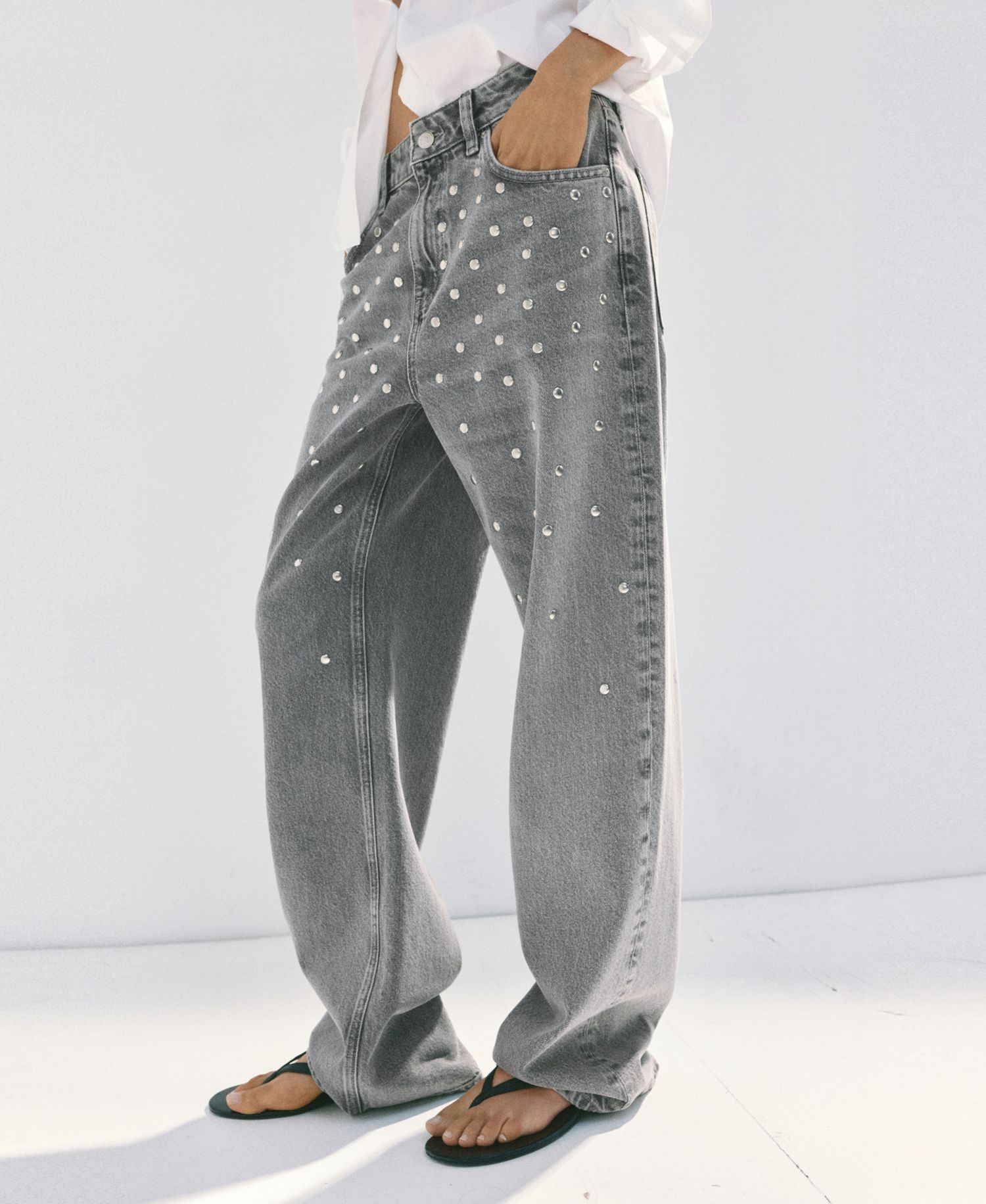 Women's Mid-Rise Wide-Leg Studded Jeans