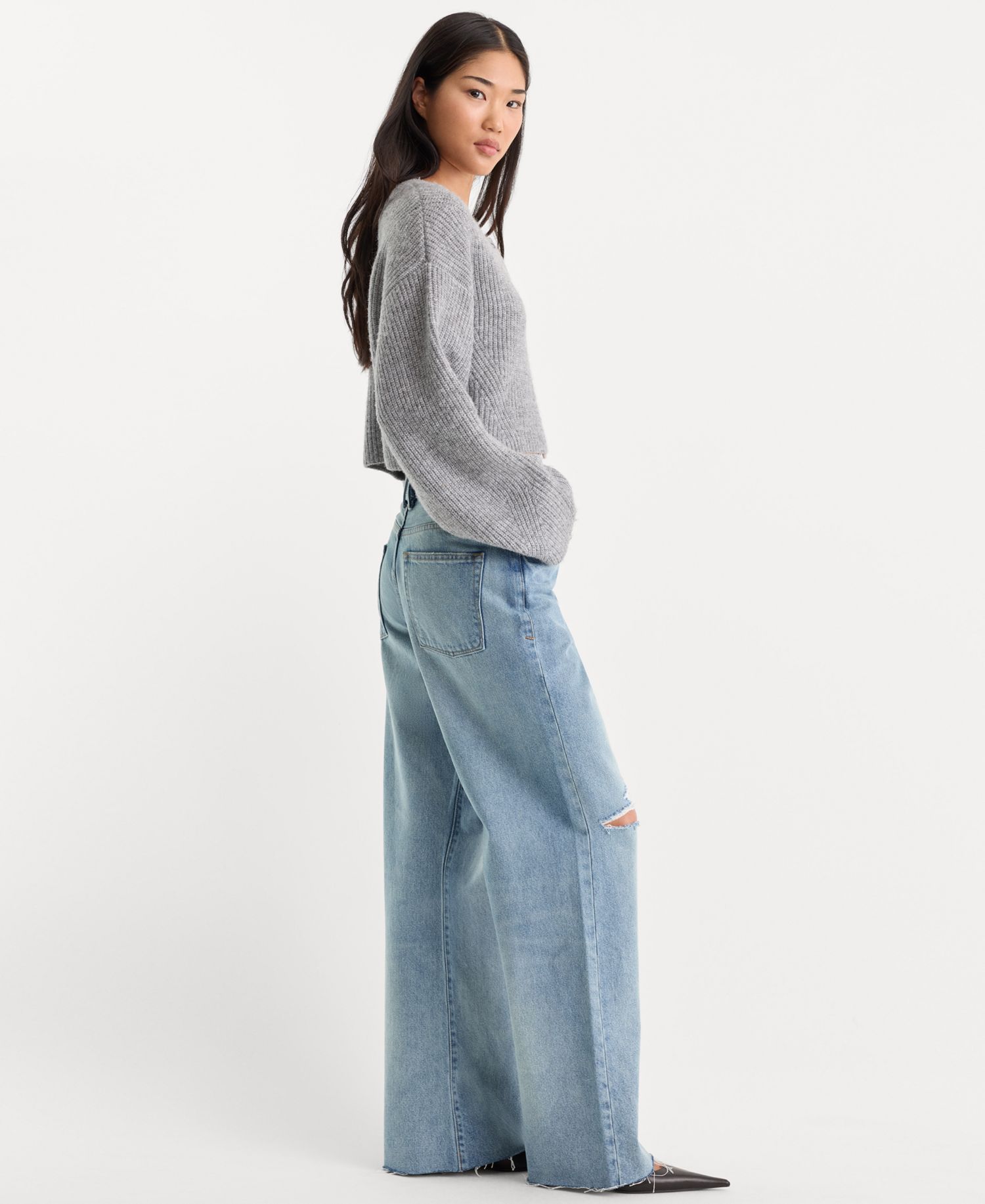 Women's Vintage Low Slung Baggy Destructed Jeans