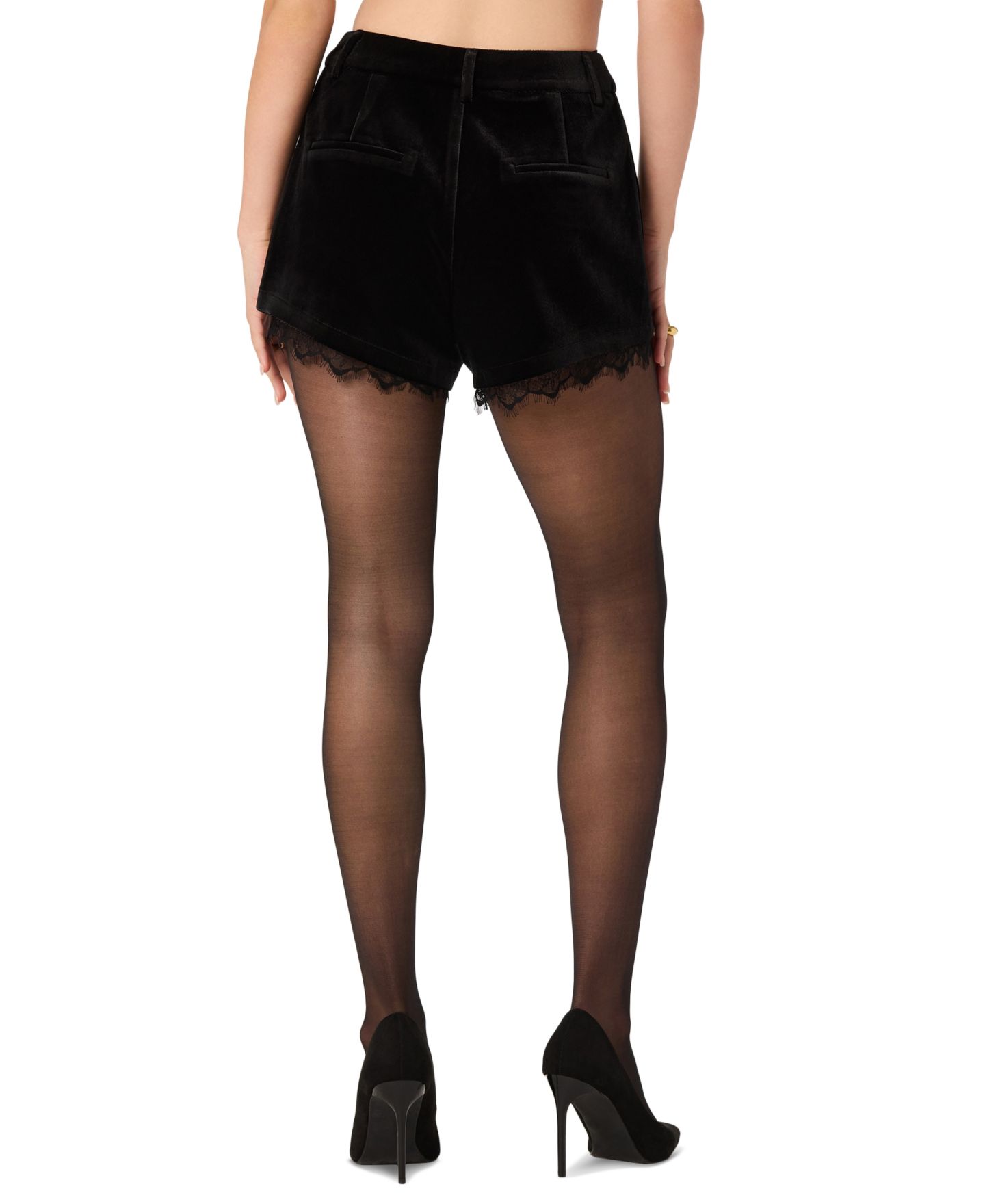Женские шорты ASTR the Label Wynn High-Rise Lace-Trim Velvet, цвет: Чёрный — фото 4