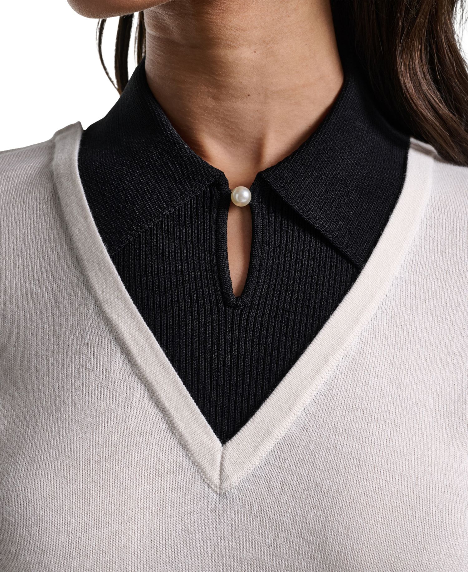Women's Merino Wool-Blend Short-Sleeve V-Neck Sweater