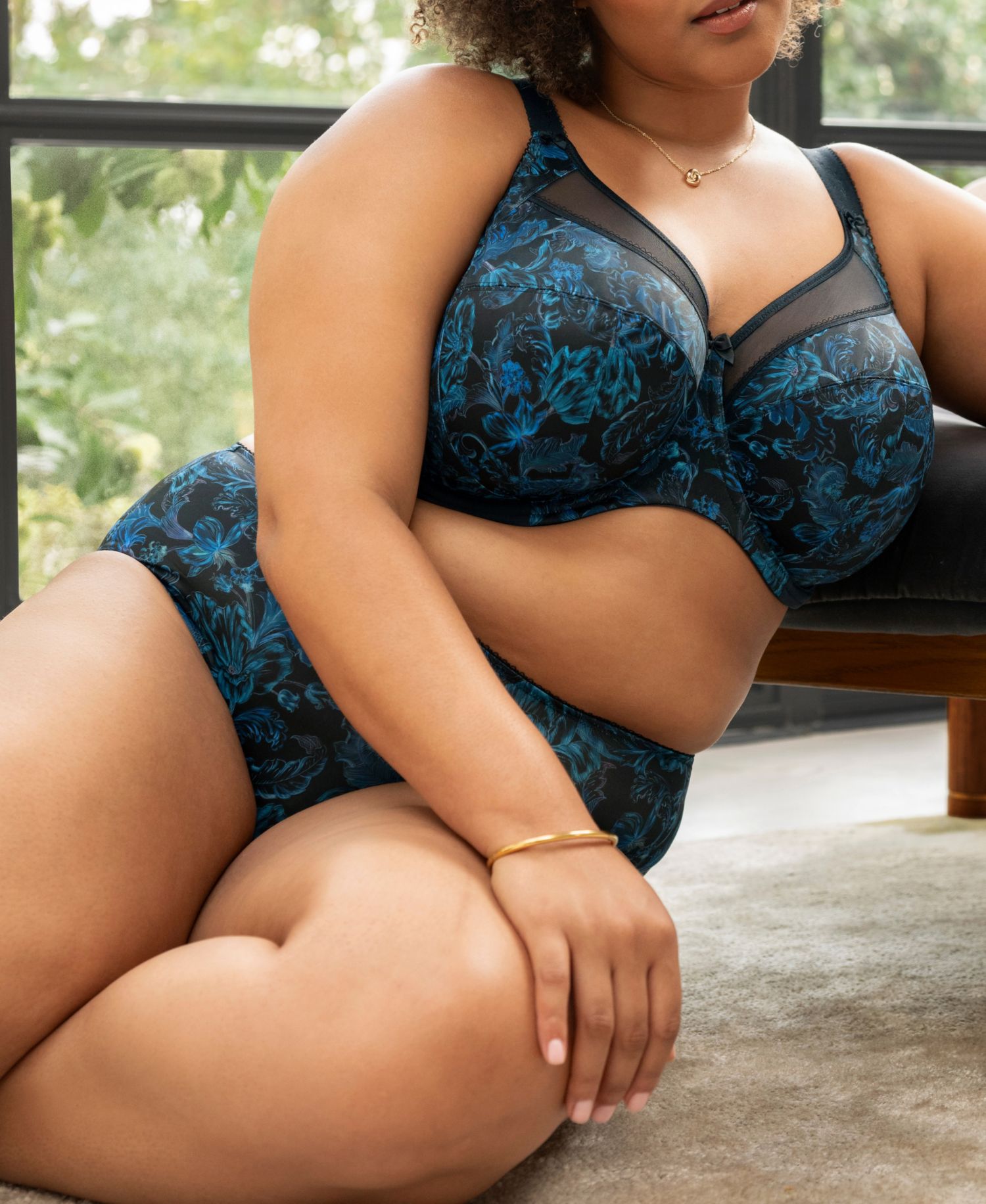 Plus Size Kayla Underwire Full-Coverage Plunge Bra, GD6162