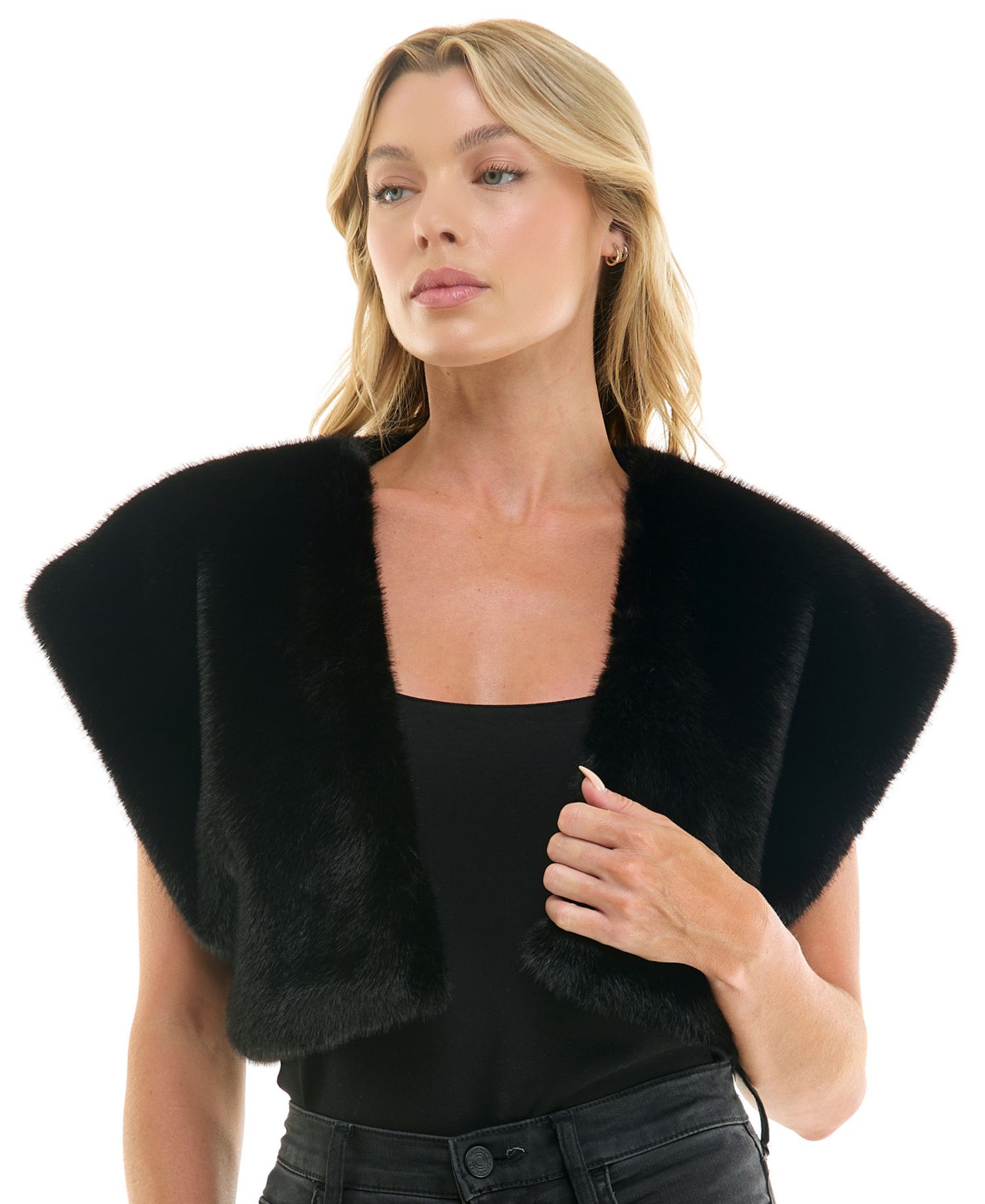 Juniors' Faux Fur Cropped Vest