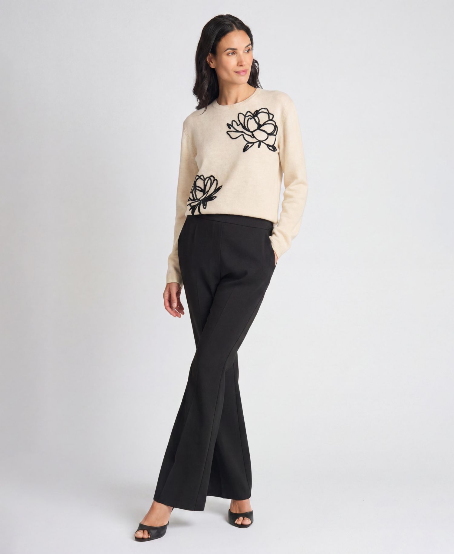 Women's Chenille Floral Embroidery Crewneck Sweater