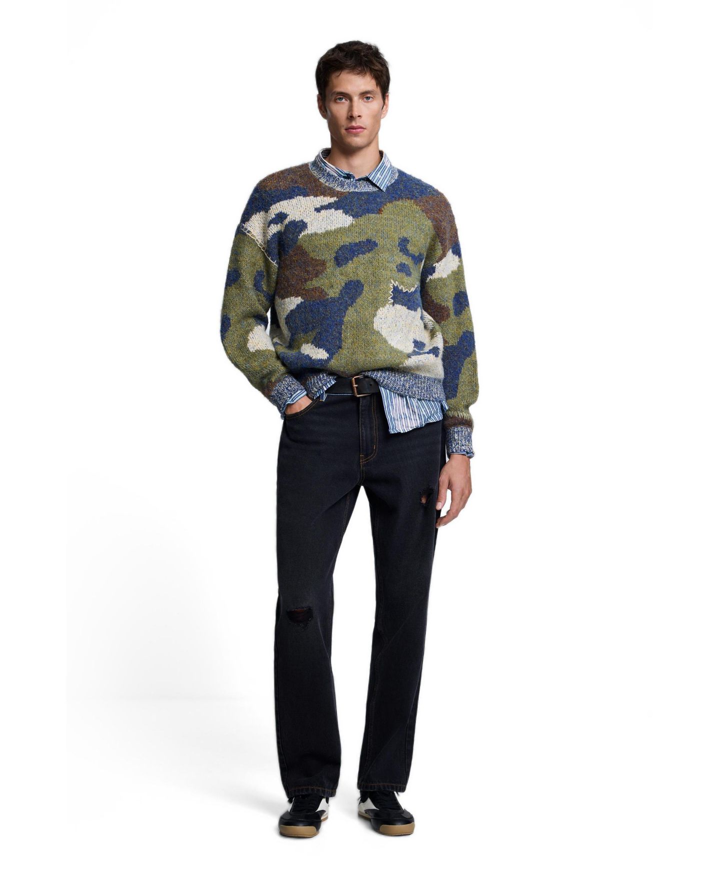 Мужской свитер Desigual Camouflage Jacquard Print Crewneck Long-Sleeve Sweater, цвет: Светлый зелёный — фото 6