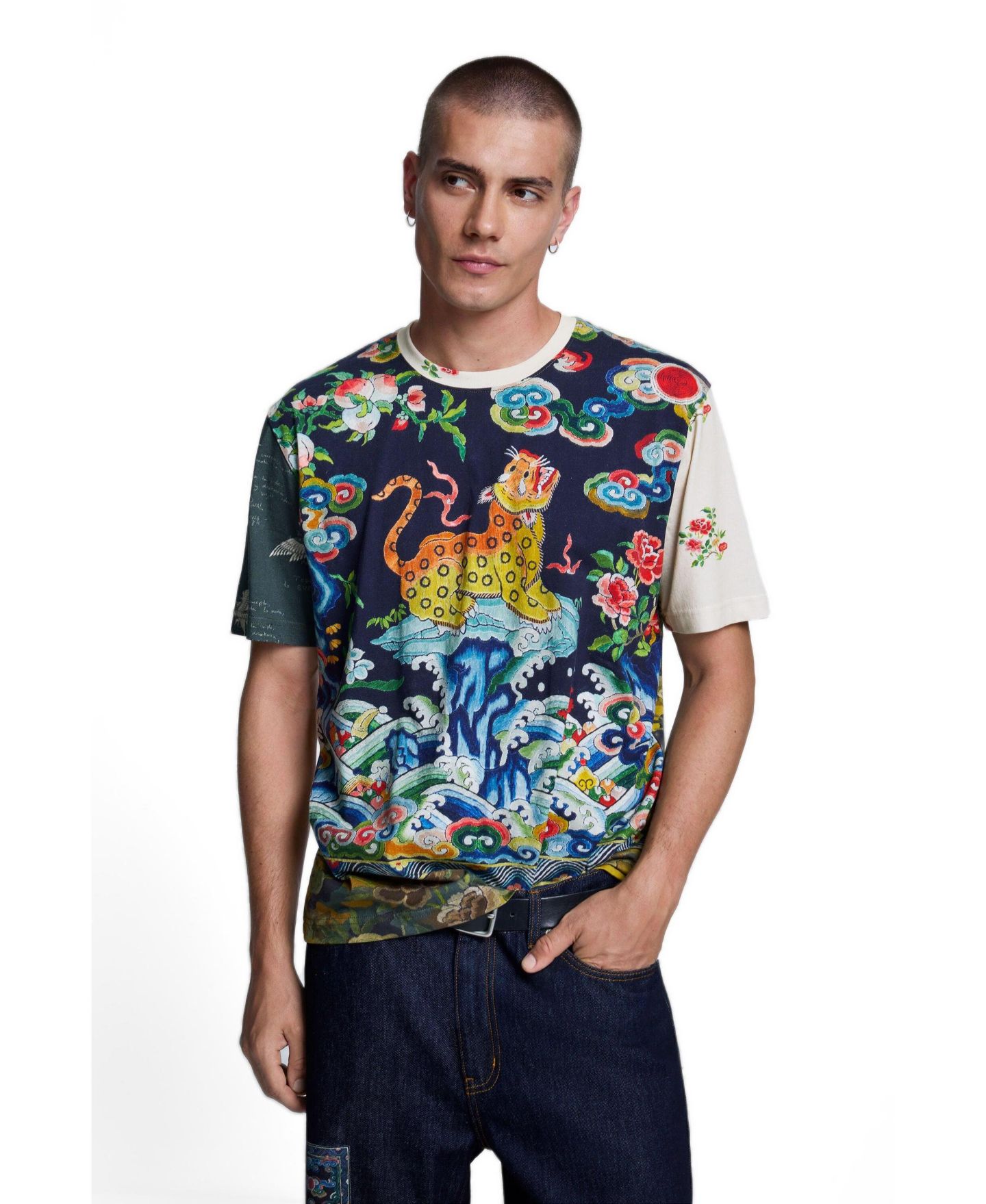 Мужская футболка Desigual Graphic Print, цвет: Тёмный серый — фото 3