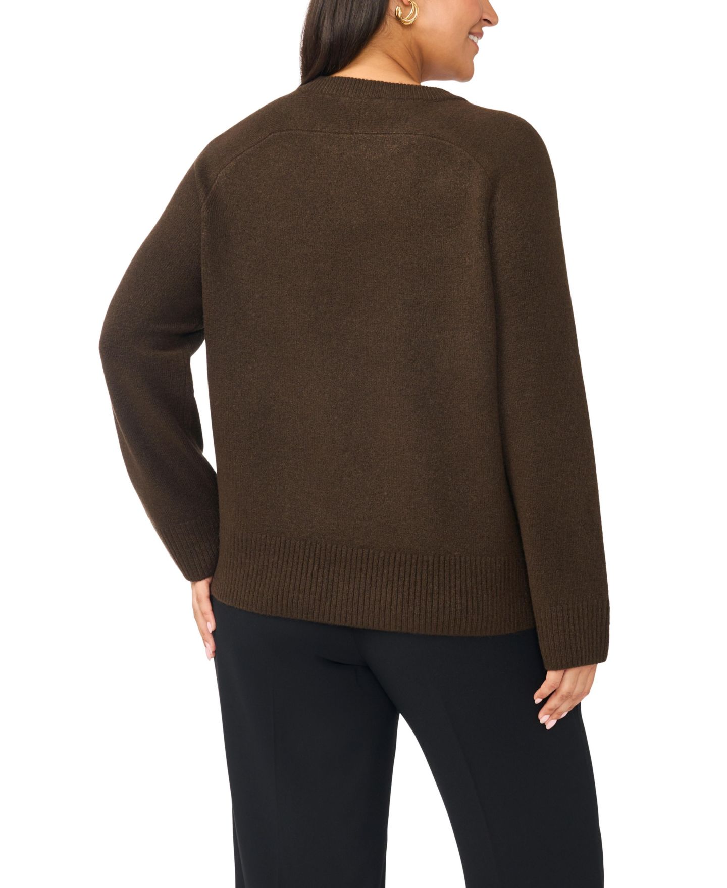 Женский свитер Vince Camuto Plus Size Saddle Shoulder Ribbed Cuffs and Hem Crewneck, цвет: Шоколадный — фото 3