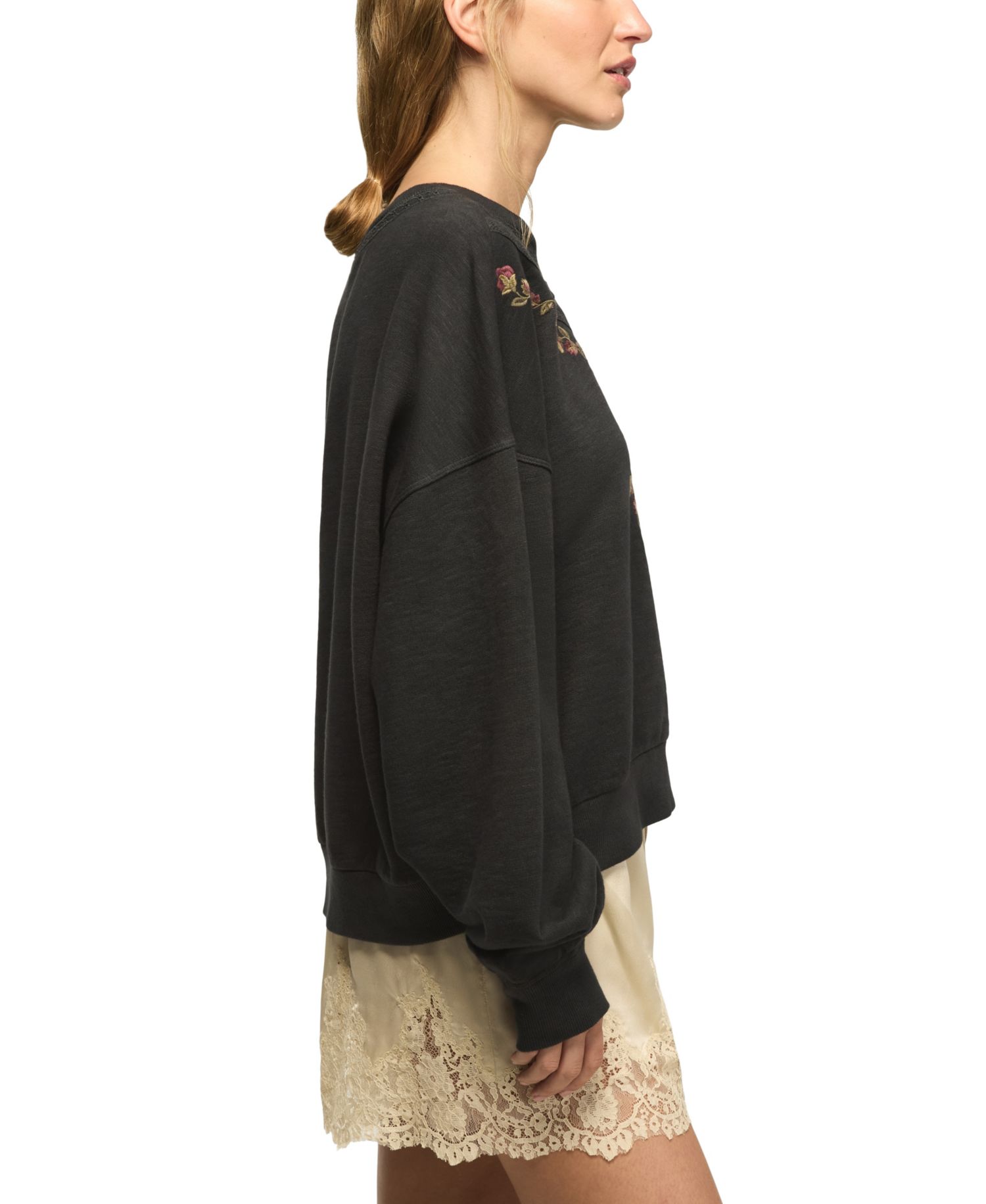 Women's Long-Sleeve Crewneck Embroidered Sweatshirt