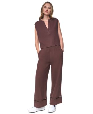 Women's V-Neck Sleeveless Top
