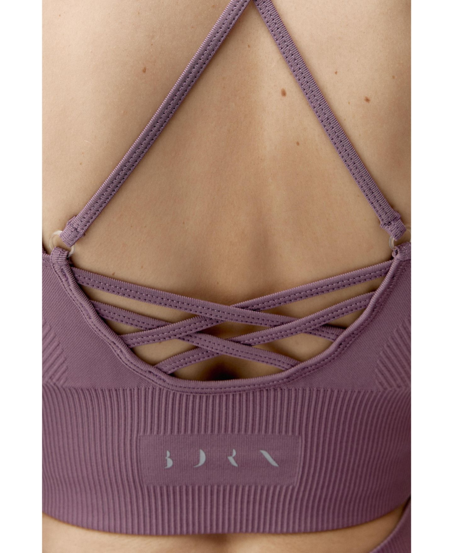 Женский топ Born Living Yoga India Medium Support Seamless Sport, цвет: Amatista — фото 5