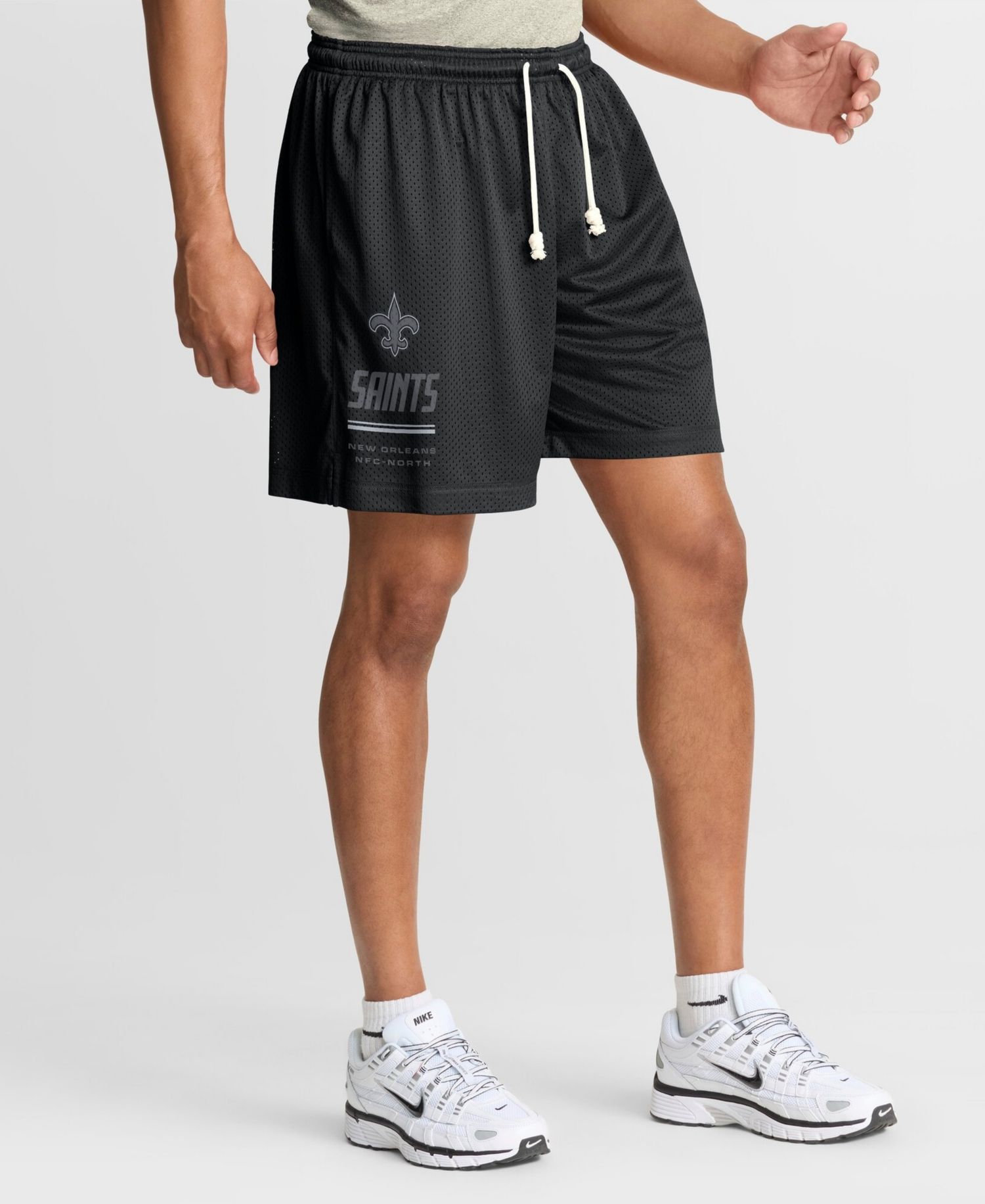 Men's Black/Platinum New Orleans Saints Sideline Standard Issue Dri-FIT Reversible Shorts