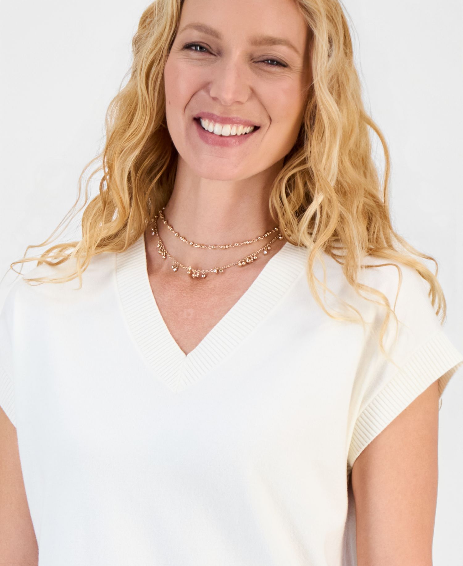 Women's Sleeveless V-Neck Sweater
