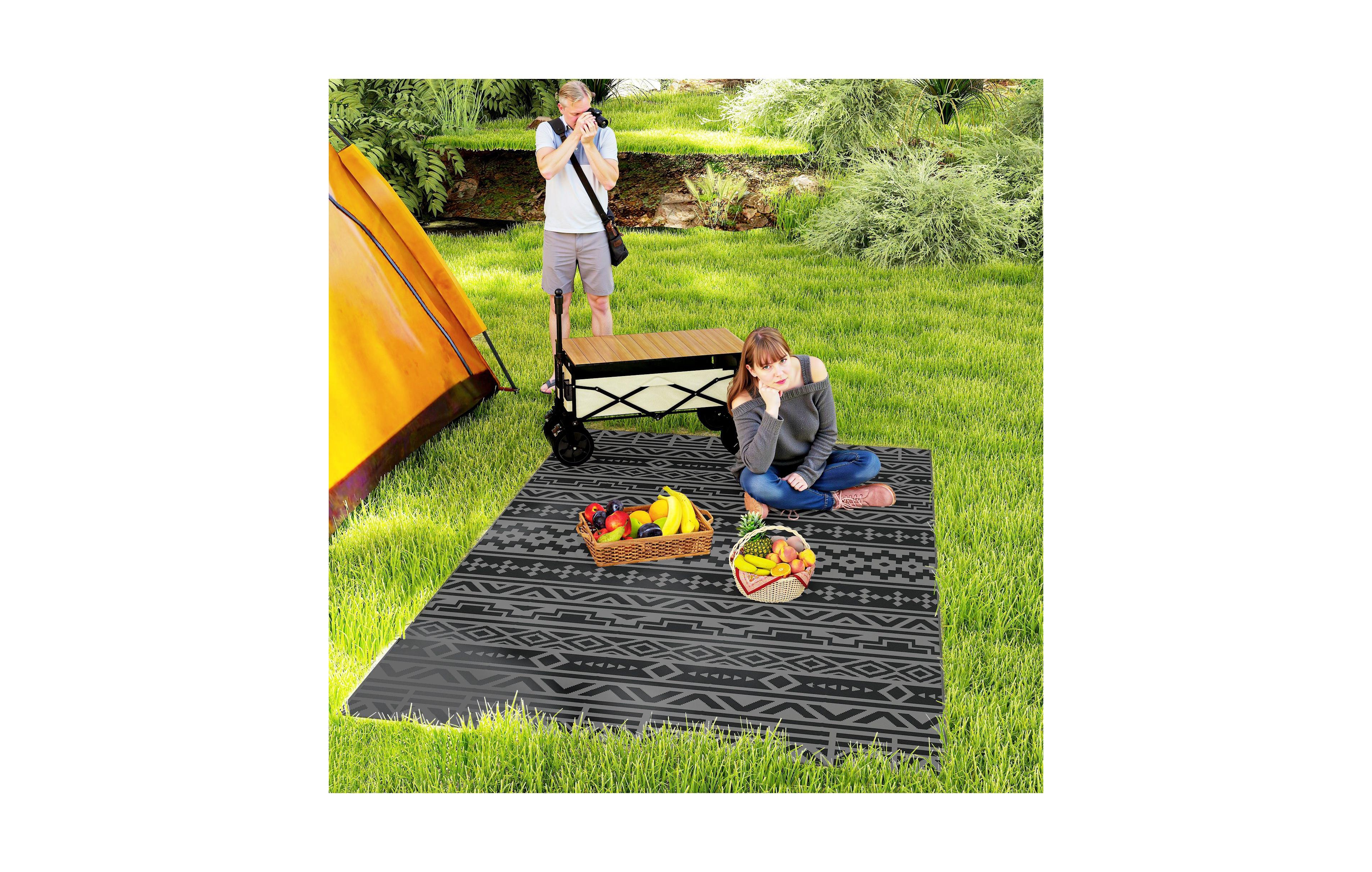 Sevorley Reversible Outdoor Camping Rug, Geometric Pattern, Foldable Polypropylene Mat